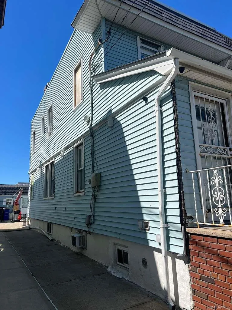 9508 Linden Boulevard, New York, NY, 3 Bedrooms Bedrooms, 7 Rooms Rooms,2 BathroomsBathrooms,Residential,For Rent,Linden,0,1016470 9508 Linden Boulevard, New York, NY, 3 Bedrooms Bedrooms, 7 Rooms Rooms,2 BathroomsBathrooms,Residential,For Rent,Linden,0,1016470