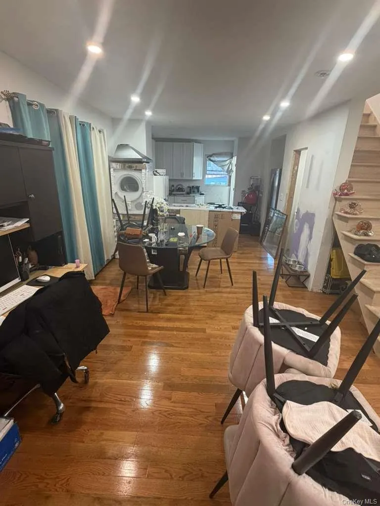 9508 Linden Boulevard, New York, NY, 3 Bedrooms Bedrooms, 7 Rooms Rooms,2 BathroomsBathrooms,Residential,For Rent,Linden,0,1016470 9508 Linden Boulevard, New York, NY, 3 Bedrooms Bedrooms, 7 Rooms Rooms,2 BathroomsBathrooms,Residential,For Rent,Linden,0,1016470