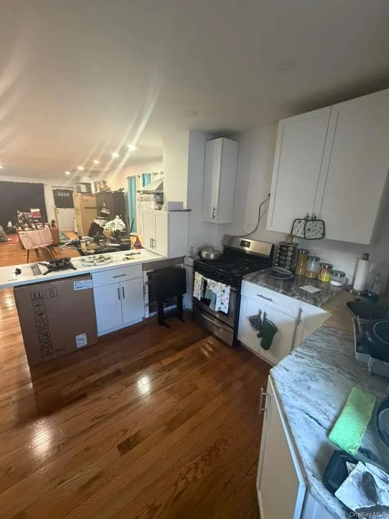 9508 Linden Boulevard, New York, NY, 3 Bedrooms Bedrooms, 7 Rooms Rooms,2 BathroomsBathrooms,Residential,For Rent,Linden,0,1016470 9508 Linden Boulevard, New York, NY, 3 Bedrooms Bedrooms, 7 Rooms Rooms,2 BathroomsBathrooms,Residential,For Rent,Linden,0,1016470