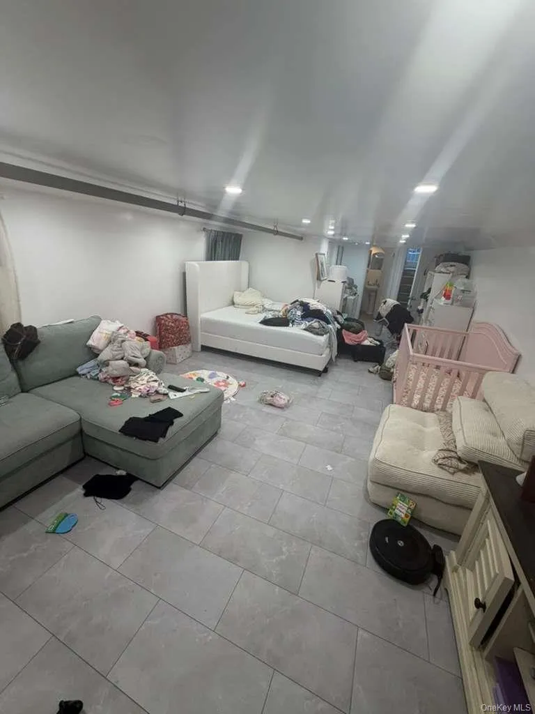 9508 Linden Boulevard, New York, NY, 3 Bedrooms Bedrooms, 7 Rooms Rooms,2 BathroomsBathrooms,Residential,For Rent,Linden,0,1016470 9508 Linden Boulevard, New York, NY, 3 Bedrooms Bedrooms, 7 Rooms Rooms,2 BathroomsBathrooms,Residential,For Rent,Linden,0,1016470