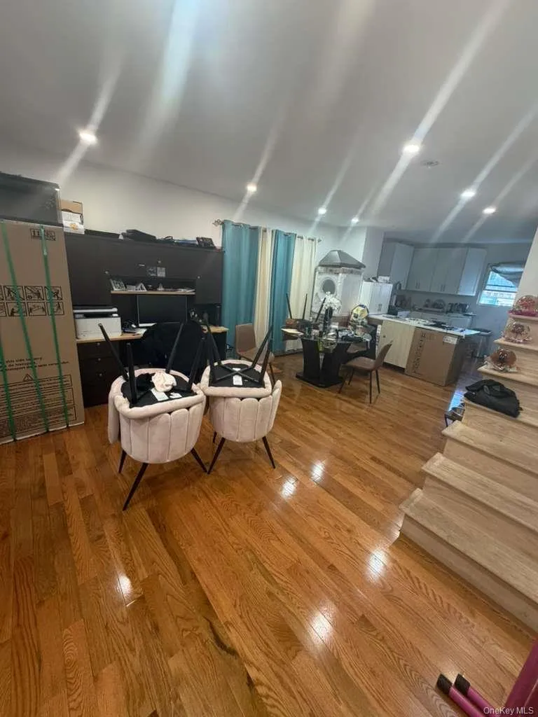 9508 Linden Boulevard, New York, NY, 3 Bedrooms Bedrooms, 7 Rooms Rooms,2 BathroomsBathrooms,Residential,For Rent,Linden,0,1016470 9508 Linden Boulevard, New York, NY, 3 Bedrooms Bedrooms, 7 Rooms Rooms,2 BathroomsBathrooms,Residential,For Rent,Linden,0,1016470