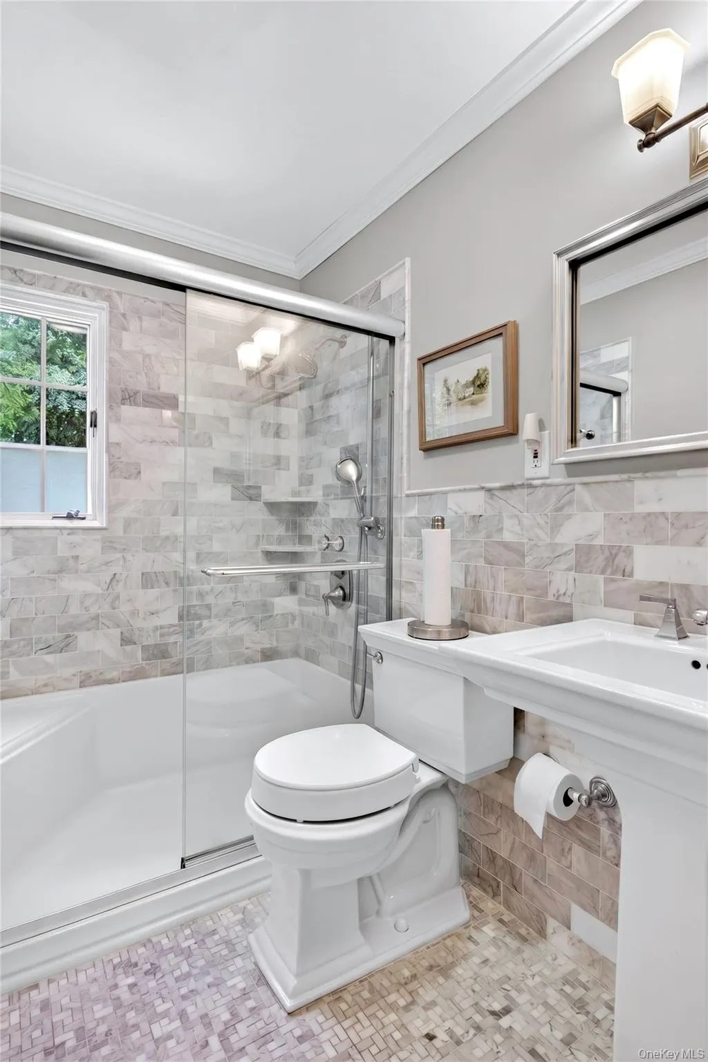 18 Old Farm Road, North Hempstead, NY, 4 Bedrooms Bedrooms, 7 Rooms Rooms,2 BathroomsBathrooms,Residential,For Rent,Old Farm,0,KEY1016471 18 Old Farm Road, North Hempstead, NY, 4 Bedrooms Bedrooms, 7 Rooms Rooms,2 BathroomsBathrooms,Residential,For Rent,Old Farm,0,KEY1016471