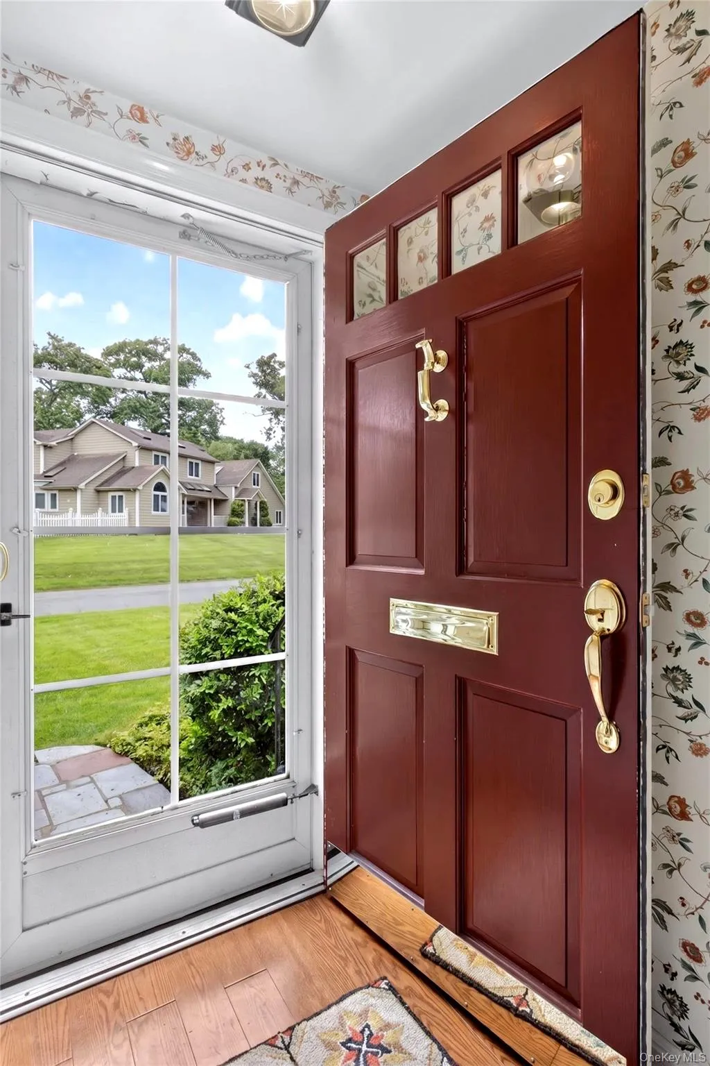 18 Old Farm Road, North Hempstead, NY, 4 Bedrooms Bedrooms, 7 Rooms Rooms,2 BathroomsBathrooms,Residential,For Rent,Old Farm,0,KEY1016471 18 Old Farm Road, North Hempstead, NY, 4 Bedrooms Bedrooms, 7 Rooms Rooms,2 BathroomsBathrooms,Residential,For Rent,Old Farm,0,KEY1016471