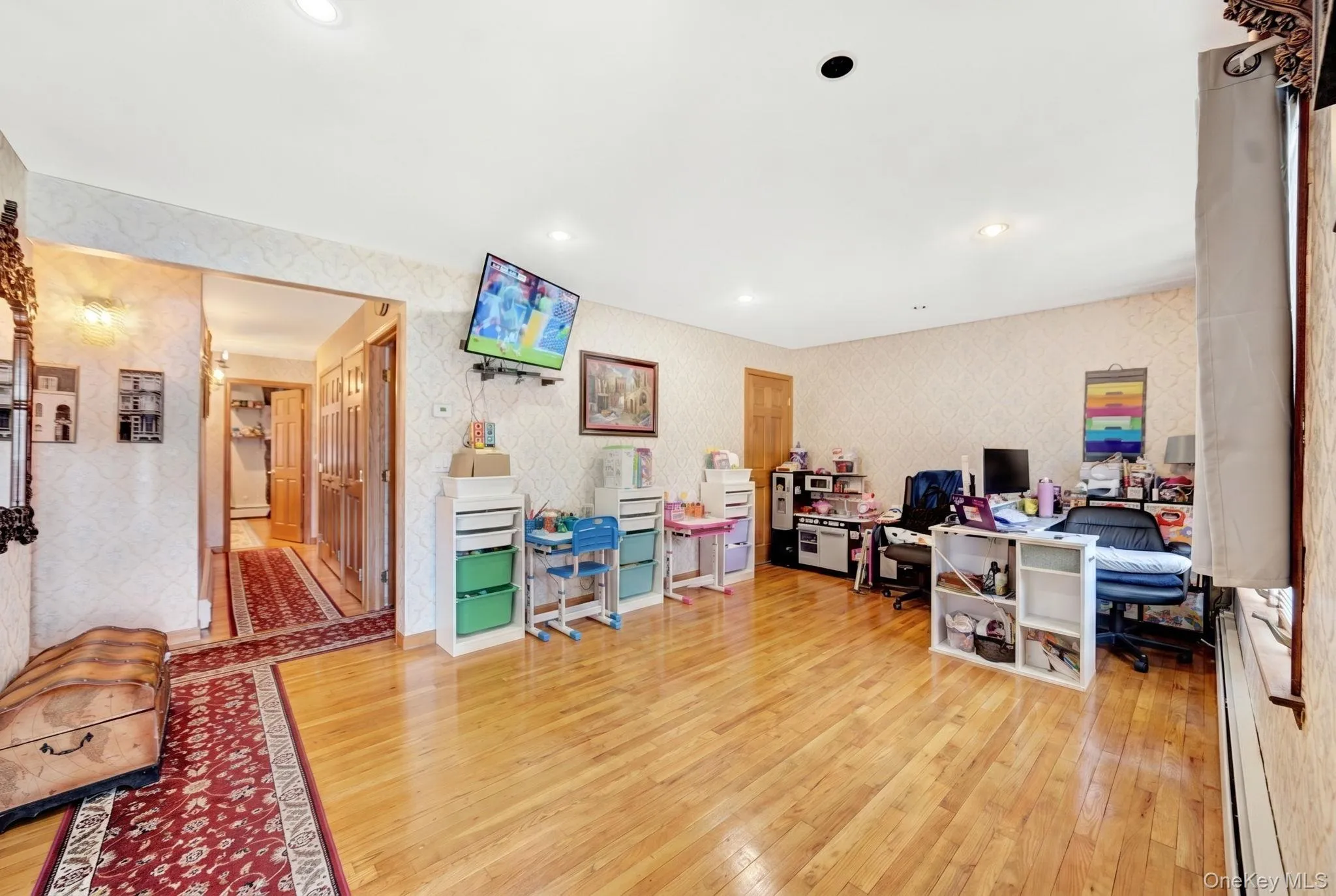 2525 7th Avenue, Hempstead, NY, 4 Bedrooms Bedrooms, 12 Rooms Rooms,3 BathroomsBathrooms,Residential,For Rent,7th,0,1016472 2525 7th Avenue, Hempstead, NY, 4 Bedrooms Bedrooms, 12 Rooms Rooms,3 BathroomsBathrooms,Residential,For Rent,7th,0,1016472
