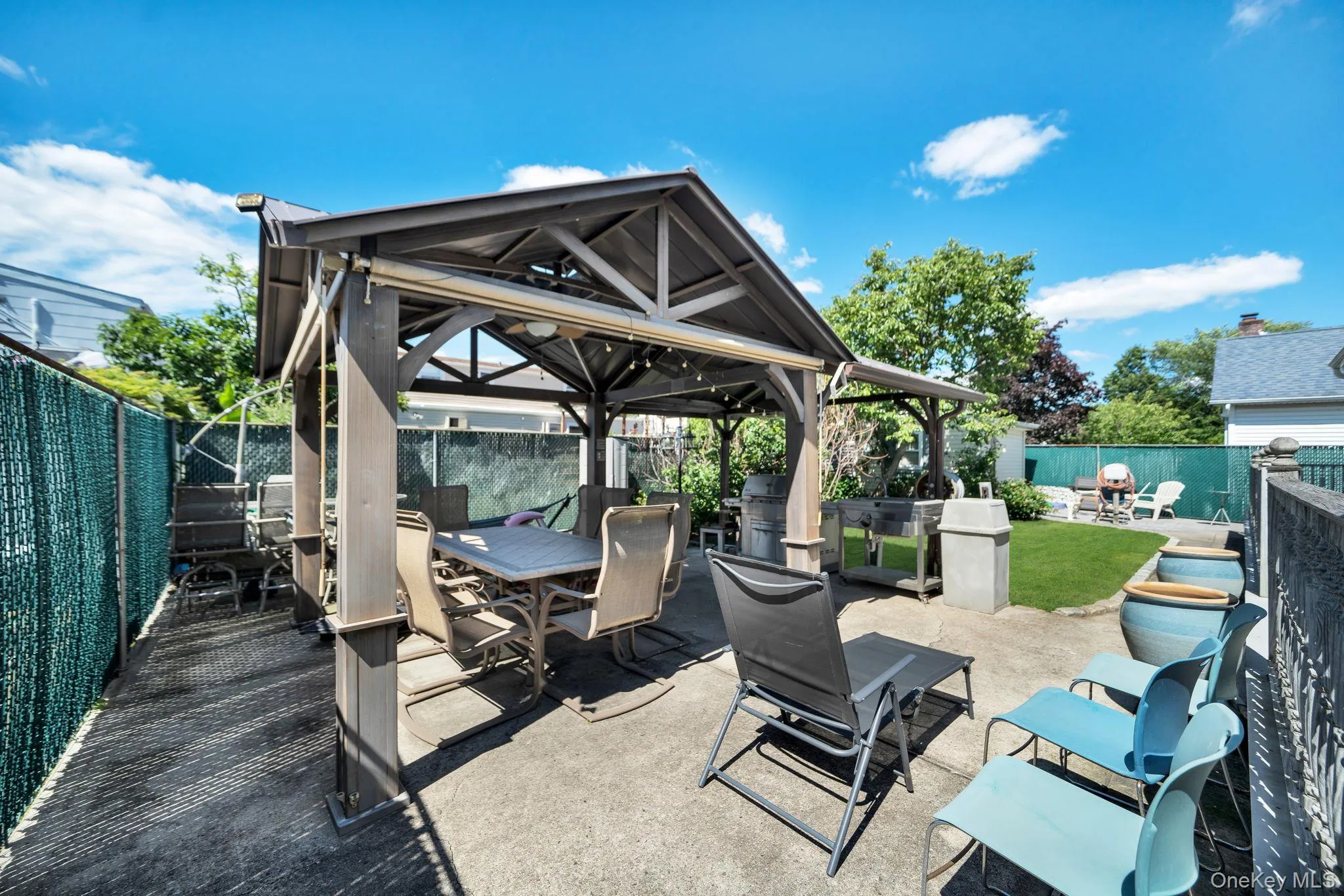2525 7th Avenue, Hempstead, NY, 4 Bedrooms Bedrooms, 12 Rooms Rooms,3 BathroomsBathrooms,Residential,For Rent,7th,0,1016472 2525 7th Avenue, Hempstead, NY, 4 Bedrooms Bedrooms, 12 Rooms Rooms,3 BathroomsBathrooms,Residential,For Rent,7th,0,1016472