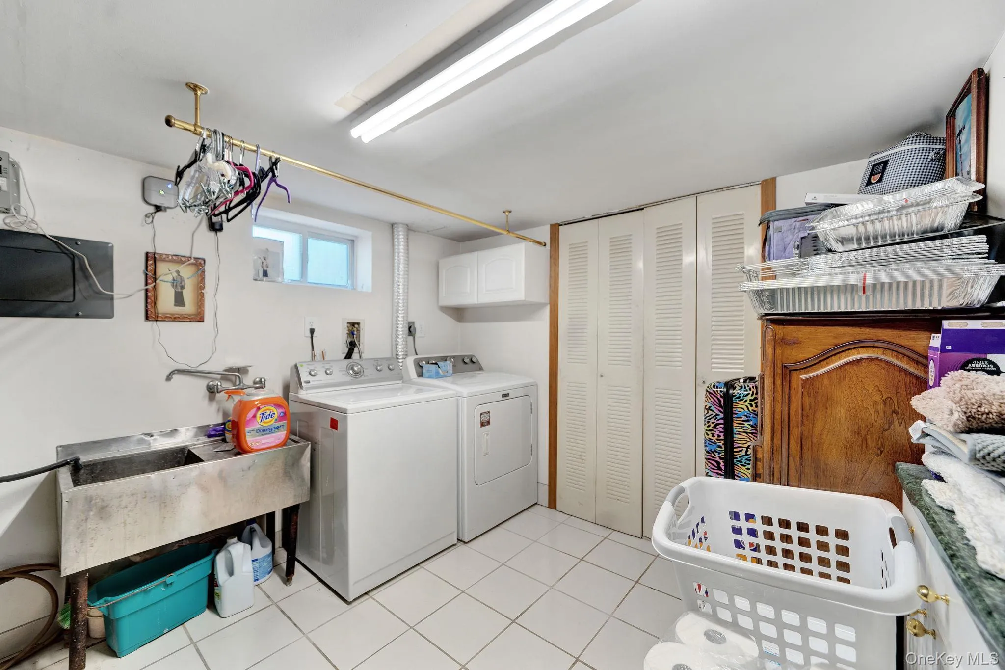 2525 7th Avenue, Hempstead, NY, 4 Bedrooms Bedrooms, 12 Rooms Rooms,3 BathroomsBathrooms,Residential,For Rent,7th,0,1016472 2525 7th Avenue, Hempstead, NY, 4 Bedrooms Bedrooms, 12 Rooms Rooms,3 BathroomsBathrooms,Residential,For Rent,7th,0,1016472