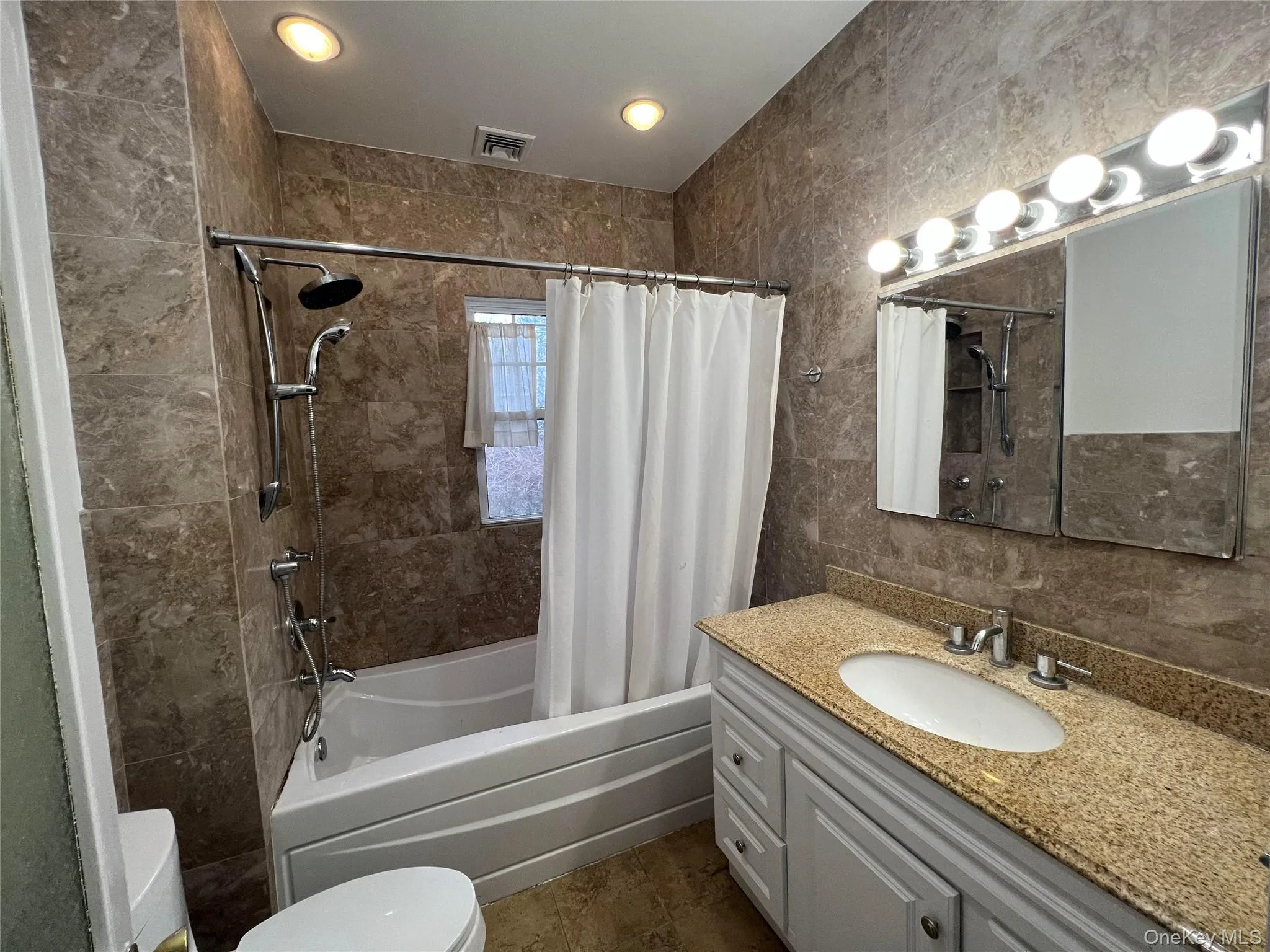8 Bogart Avenue, North Hempstead, NY, 3 Bedrooms Bedrooms, 8 Rooms Rooms,2 BathroomsBathrooms,Residential Lease,For Rent,Bogart,0,1016474 8 Bogart Avenue, North Hempstead, NY, 3 Bedrooms Bedrooms, 8 Rooms Rooms,2 BathroomsBathrooms,Residential Lease,For Rent,Bogart,0,1016474