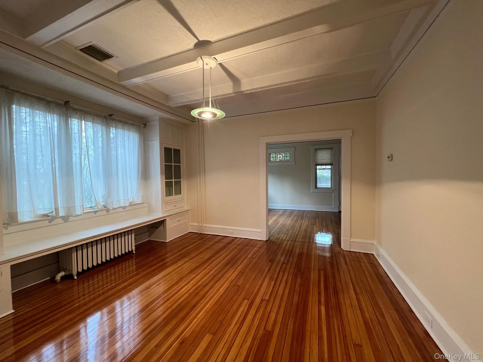 8 Bogart Avenue, North Hempstead, NY, 3 Bedrooms Bedrooms, 8 Rooms Rooms,2 BathroomsBathrooms,Residential Lease,For Rent,Bogart,0,1016474 8 Bogart Avenue, North Hempstead, NY, 3 Bedrooms Bedrooms, 8 Rooms Rooms,2 BathroomsBathrooms,Residential Lease,For Rent,Bogart,0,1016474