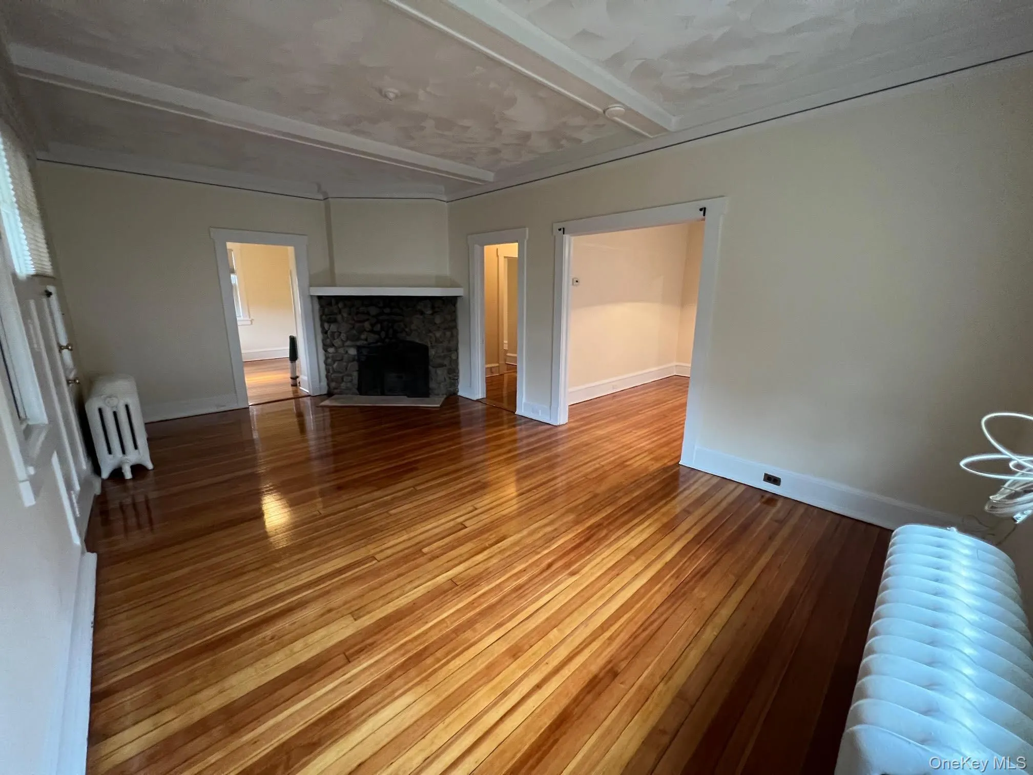 8 Bogart Avenue, North Hempstead, NY, 3 Bedrooms Bedrooms, 8 Rooms Rooms,2 BathroomsBathrooms,Residential Lease,For Rent,Bogart,0,1016474 8 Bogart Avenue, North Hempstead, NY, 3 Bedrooms Bedrooms, 8 Rooms Rooms,2 BathroomsBathrooms,Residential Lease,For Rent,Bogart,0,1016474