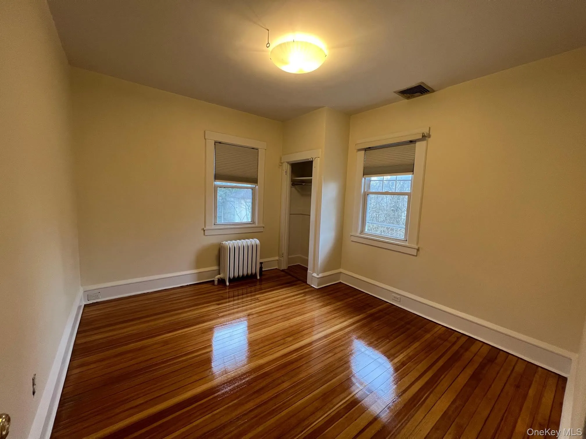 8 Bogart Avenue, North Hempstead, NY, 3 Bedrooms Bedrooms, 8 Rooms Rooms,2 BathroomsBathrooms,Residential Lease,For Rent,Bogart,0,1016474 8 Bogart Avenue, North Hempstead, NY, 3 Bedrooms Bedrooms, 8 Rooms Rooms,2 BathroomsBathrooms,Residential Lease,For Rent,Bogart,0,1016474