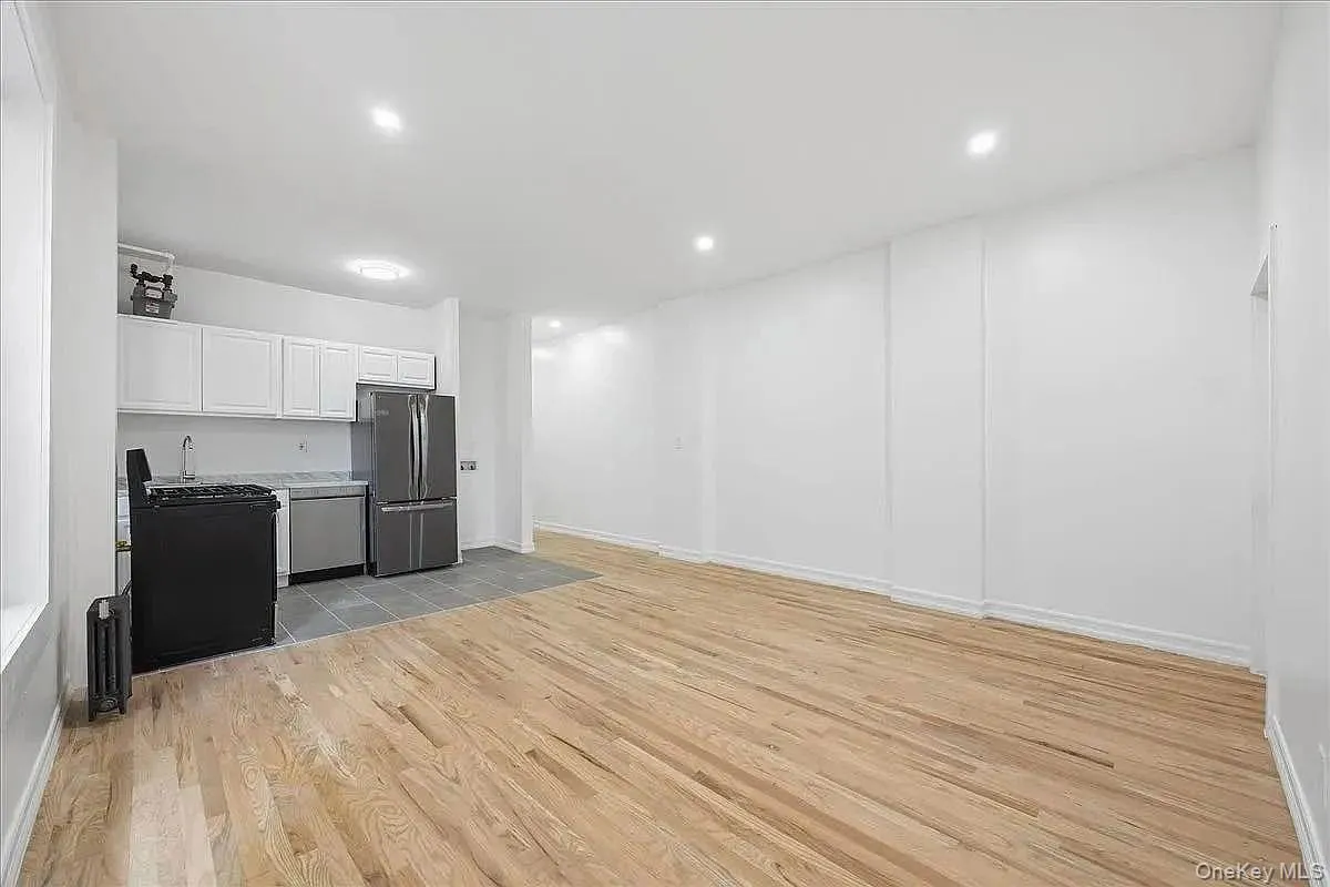 160 Wadsworth Avenue, New York, NY, 2 Bedrooms Bedrooms, 4 Rooms Rooms,1 BathroomBathrooms,Residential,For Rent,Wadsworth,0,1016475 160 Wadsworth Avenue, New York, NY, 2 Bedrooms Bedrooms, 4 Rooms Rooms,1 BathroomBathrooms,Residential,For Rent,Wadsworth,0,1016475