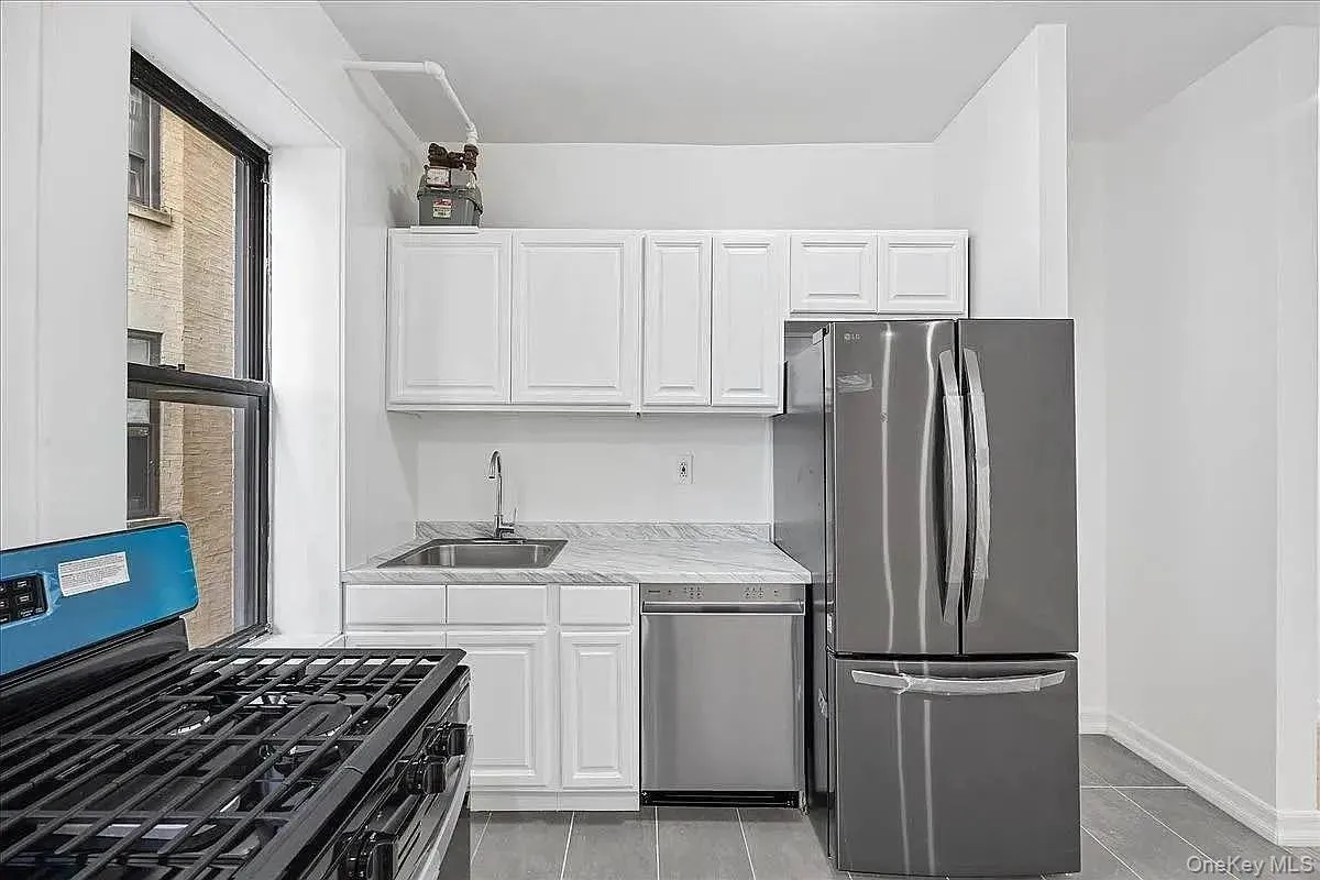 160 Wadsworth Avenue, New York, NY, 2 Bedrooms Bedrooms, 4 Rooms Rooms,1 BathroomBathrooms,Residential,For Rent,Wadsworth,0,1016475 160 Wadsworth Avenue, New York, NY, 2 Bedrooms Bedrooms, 4 Rooms Rooms,1 BathroomBathrooms,Residential,For Rent,Wadsworth,0,1016475