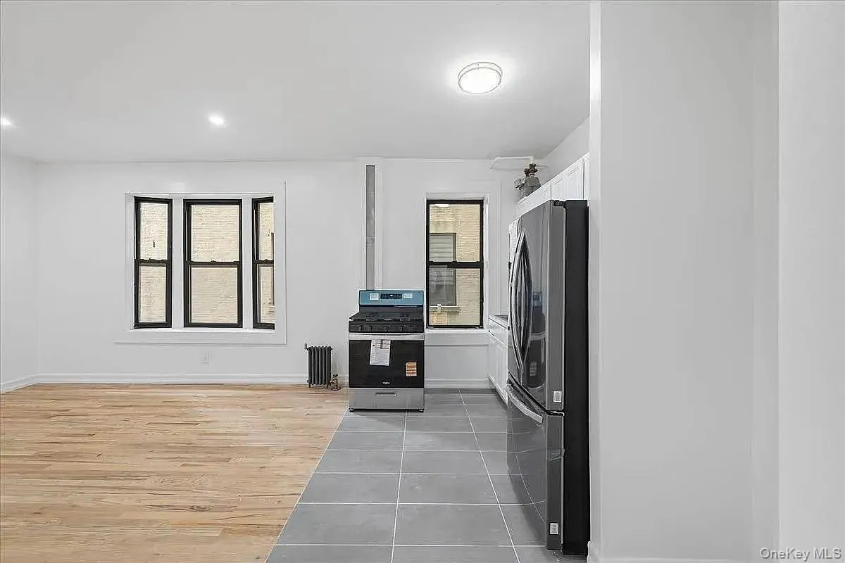 160 Wadsworth Avenue, New York, NY, 2 Bedrooms Bedrooms, 4 Rooms Rooms,1 BathroomBathrooms,Residential,For Rent,Wadsworth,0,1016475 160 Wadsworth Avenue, New York, NY, 2 Bedrooms Bedrooms, 4 Rooms Rooms,1 BathroomBathrooms,Residential,For Rent,Wadsworth,0,1016475
