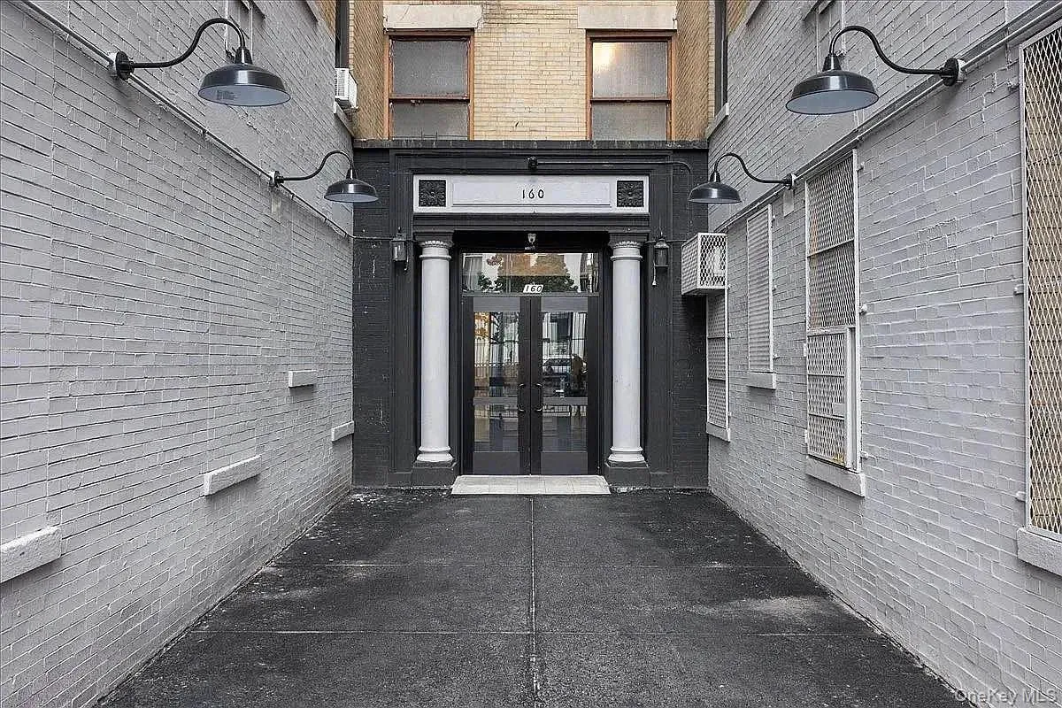 160 Wadsworth Avenue, New York, NY, 2 Bedrooms Bedrooms, 4 Rooms Rooms,1 BathroomBathrooms,Residential,For Rent,Wadsworth,0,1016475 160 Wadsworth Avenue, New York, NY, 2 Bedrooms Bedrooms, 4 Rooms Rooms,1 BathroomBathrooms,Residential,For Rent,Wadsworth,0,1016475