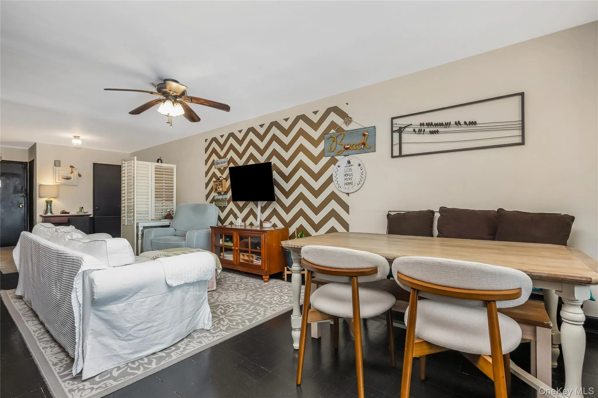 1 East Broadway, Long Beach, NY, 2 Bedrooms Bedrooms, 5 Rooms Rooms,1 BathroomBathrooms,Residential,For Rent,East Broadway,0,1016476 1 East Broadway, Long Beach, NY, 2 Bedrooms Bedrooms, 5 Rooms Rooms,1 BathroomBathrooms,Residential,For Rent,East Broadway,0,1016476