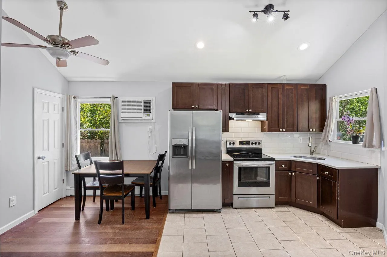 283 Railroad Avenue, Brookhaven, NY, 2 Bedrooms Bedrooms, 3 Rooms Rooms,1 BathroomBathrooms,Residential,For Rent,Railroad,0,KEY1016482 283 Railroad Avenue, Brookhaven, NY, 2 Bedrooms Bedrooms, 3 Rooms Rooms,1 BathroomBathrooms,Residential,For Rent,Railroad,0,KEY1016482