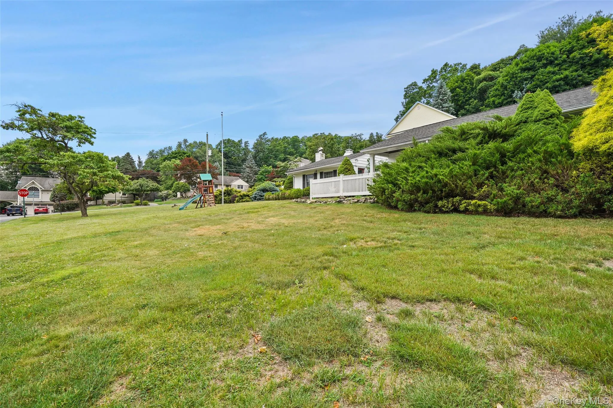 14 Brisman Drive, Haverstraw, NY, 3 Bedrooms Bedrooms, 8 Rooms Rooms,1 BathroomBathrooms,Residential,For Rent,Brisman,0,1016490 14 Brisman Drive, Haverstraw, NY, 3 Bedrooms Bedrooms, 8 Rooms Rooms,1 BathroomBathrooms,Residential,For Rent,Brisman,0,1016490