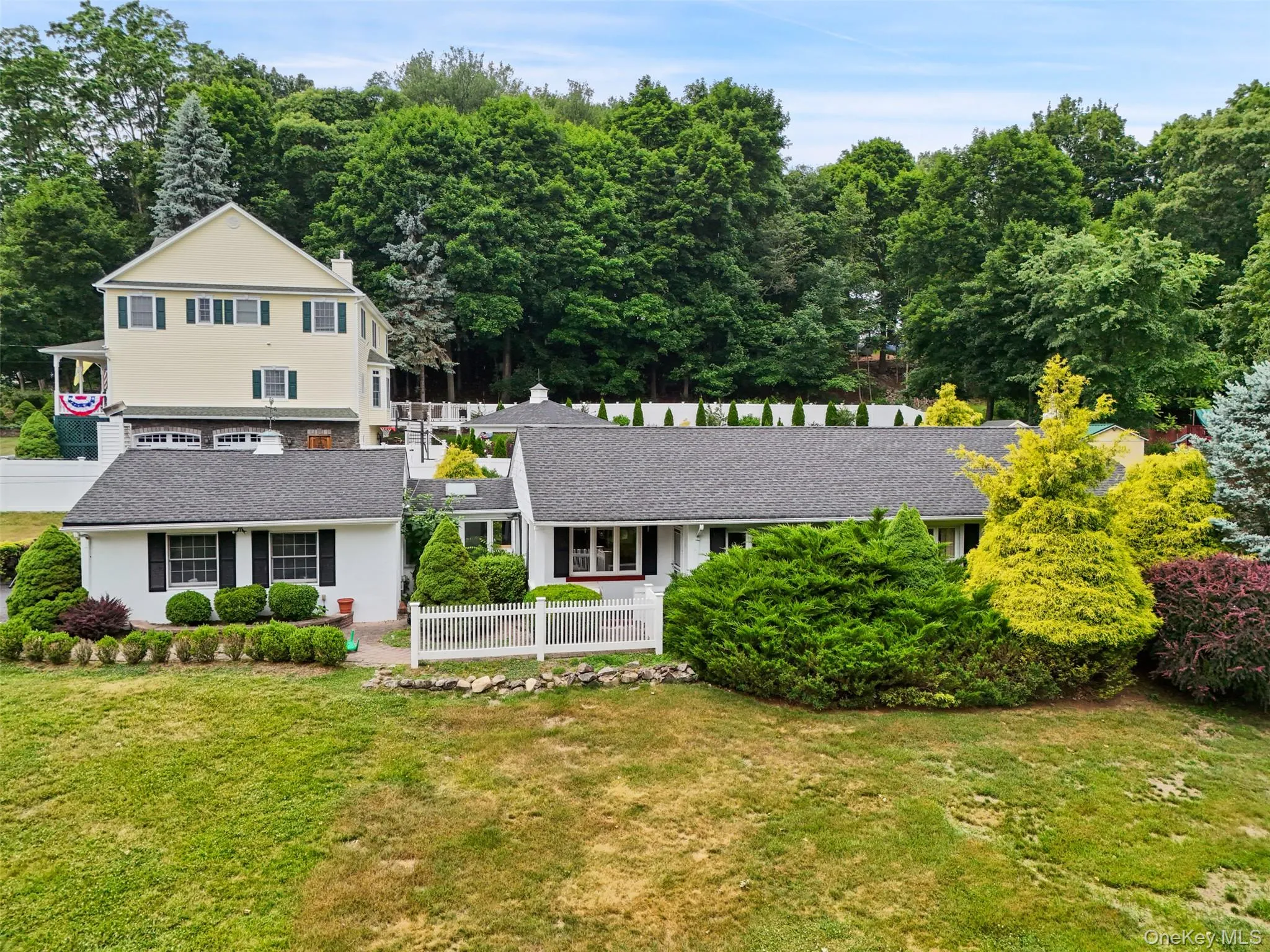 14 Brisman Drive, Haverstraw, NY, 3 Bedrooms Bedrooms, 8 Rooms Rooms,1 BathroomBathrooms,Residential,For Rent,Brisman,0,1016490 14 Brisman Drive, Haverstraw, NY, 3 Bedrooms Bedrooms, 8 Rooms Rooms,1 BathroomBathrooms,Residential,For Rent,Brisman,0,1016490