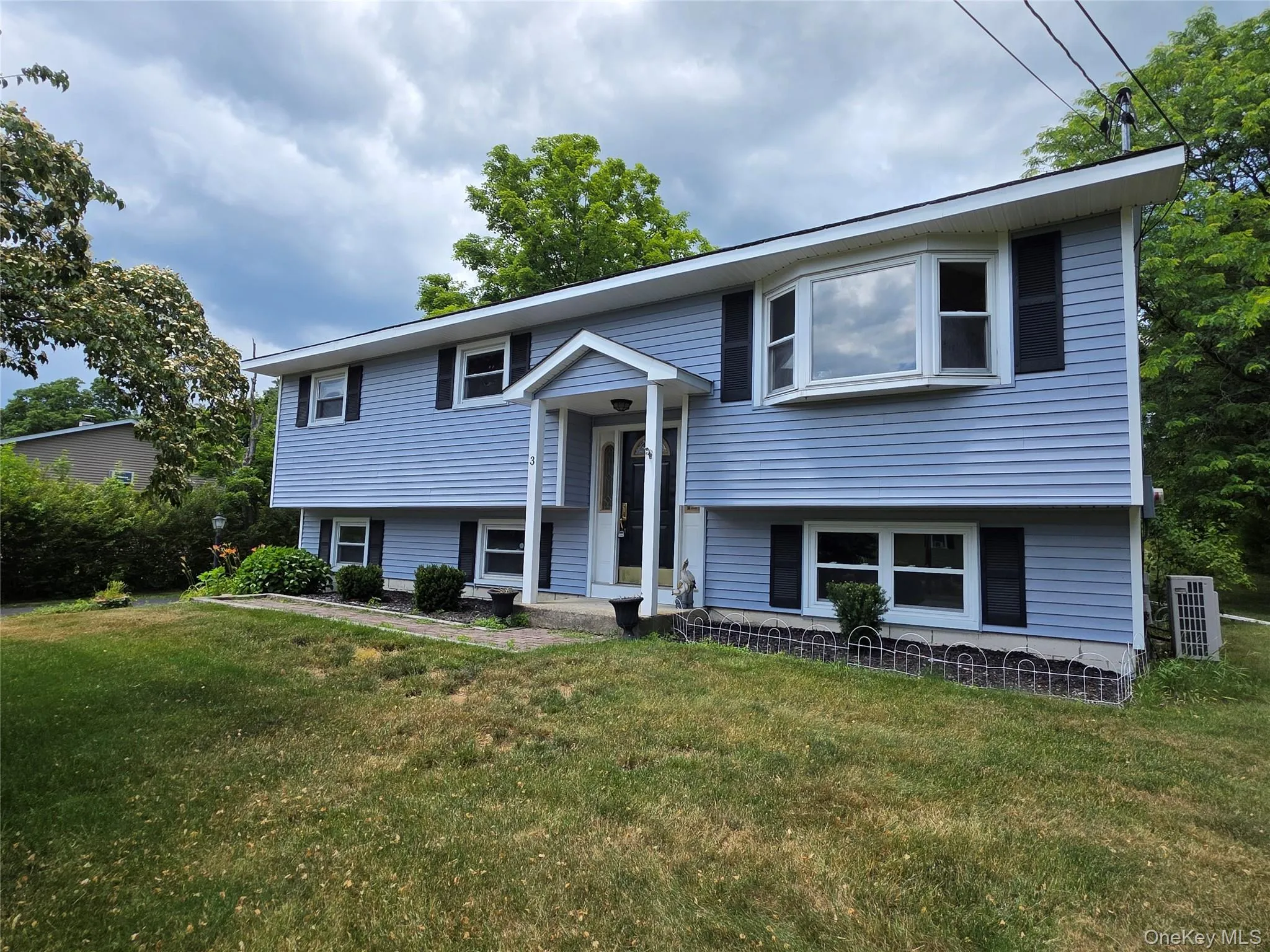 3 Abbey Road, Hyde Park, NY, 3 Bedrooms Bedrooms, 8 Rooms Rooms,1 BathroomBathrooms,Residential,For Rent,Abbey,0,1016491 3 Abbey Road, Hyde Park, NY, 3 Bedrooms Bedrooms, 8 Rooms Rooms,1 BathroomBathrooms,Residential,For Rent,Abbey,0,1016491