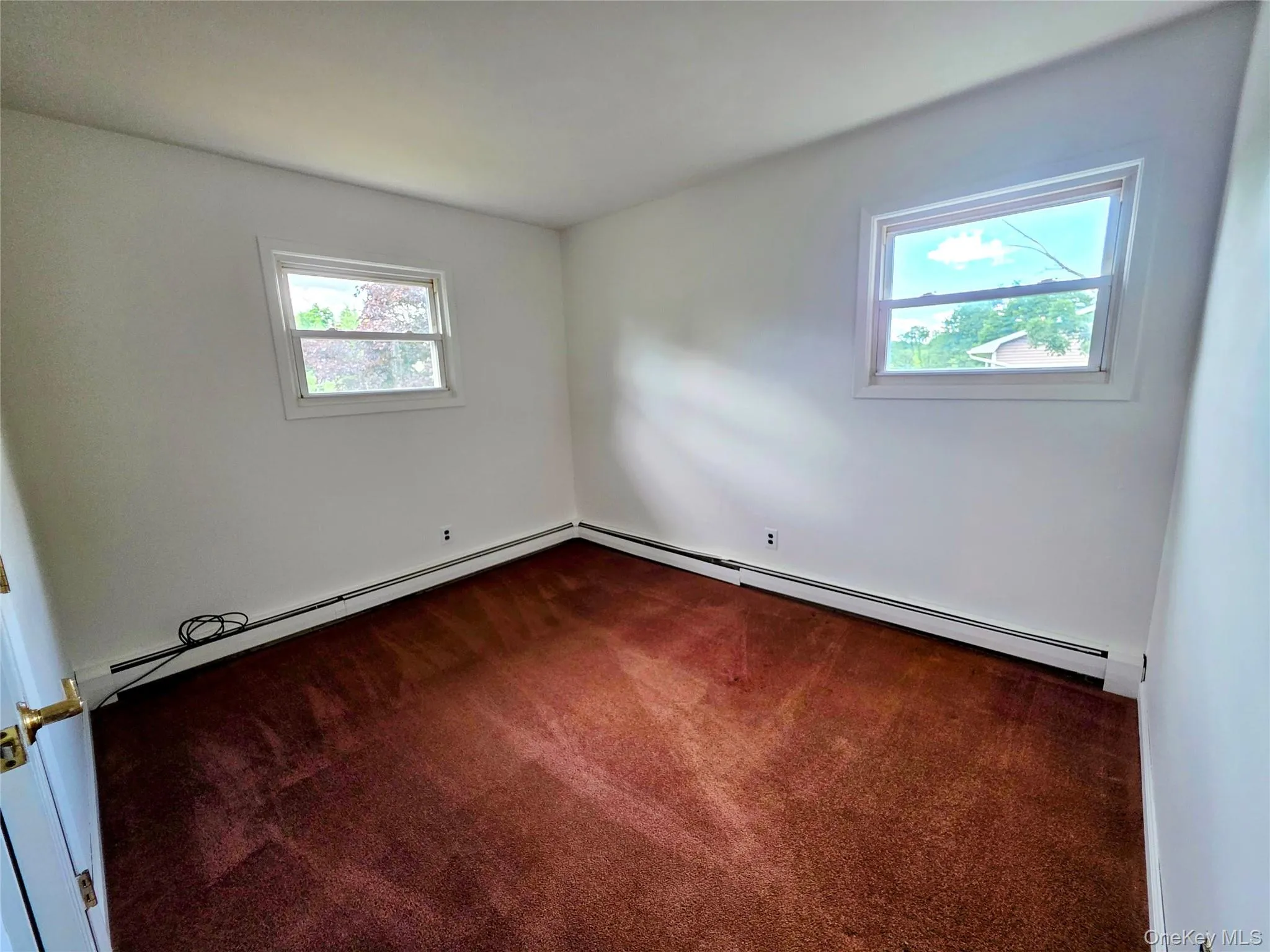 3 Abbey Road, Hyde Park, NY, 3 Bedrooms Bedrooms, 8 Rooms Rooms,1 BathroomBathrooms,Residential,For Rent,Abbey,0,1016491 3 Abbey Road, Hyde Park, NY, 3 Bedrooms Bedrooms, 8 Rooms Rooms,1 BathroomBathrooms,Residential,For Rent,Abbey,0,1016491