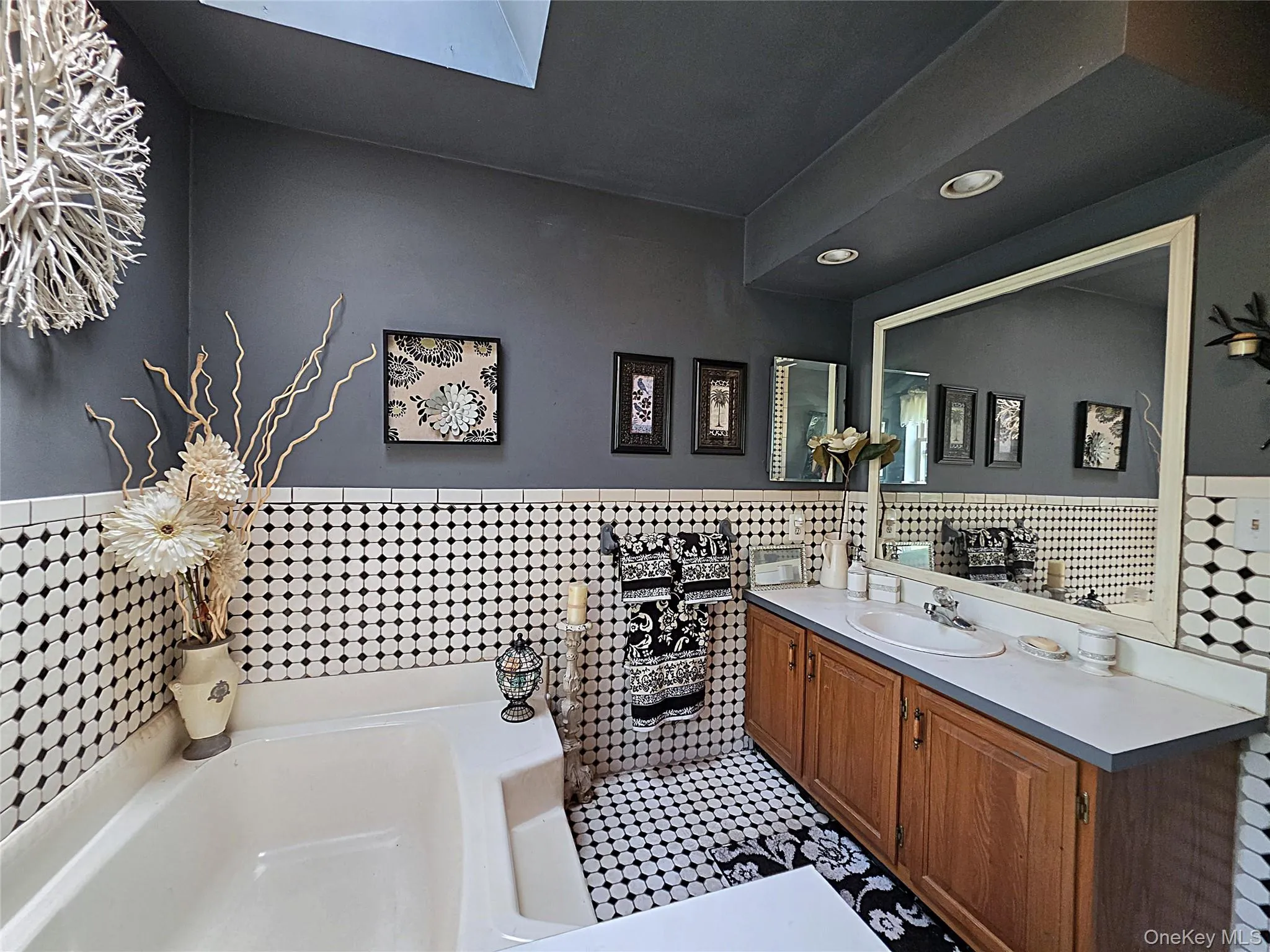 239 Burnt Ridge Road, Fallsburg, NY, 4 Bedrooms Bedrooms, 9 Rooms Rooms,2 BathroomsBathrooms,Residential,For Rent,Burnt Ridge,0,1016492 239 Burnt Ridge Road, Fallsburg, NY, 4 Bedrooms Bedrooms, 9 Rooms Rooms,2 BathroomsBathrooms,Residential,For Rent,Burnt Ridge,0,1016492