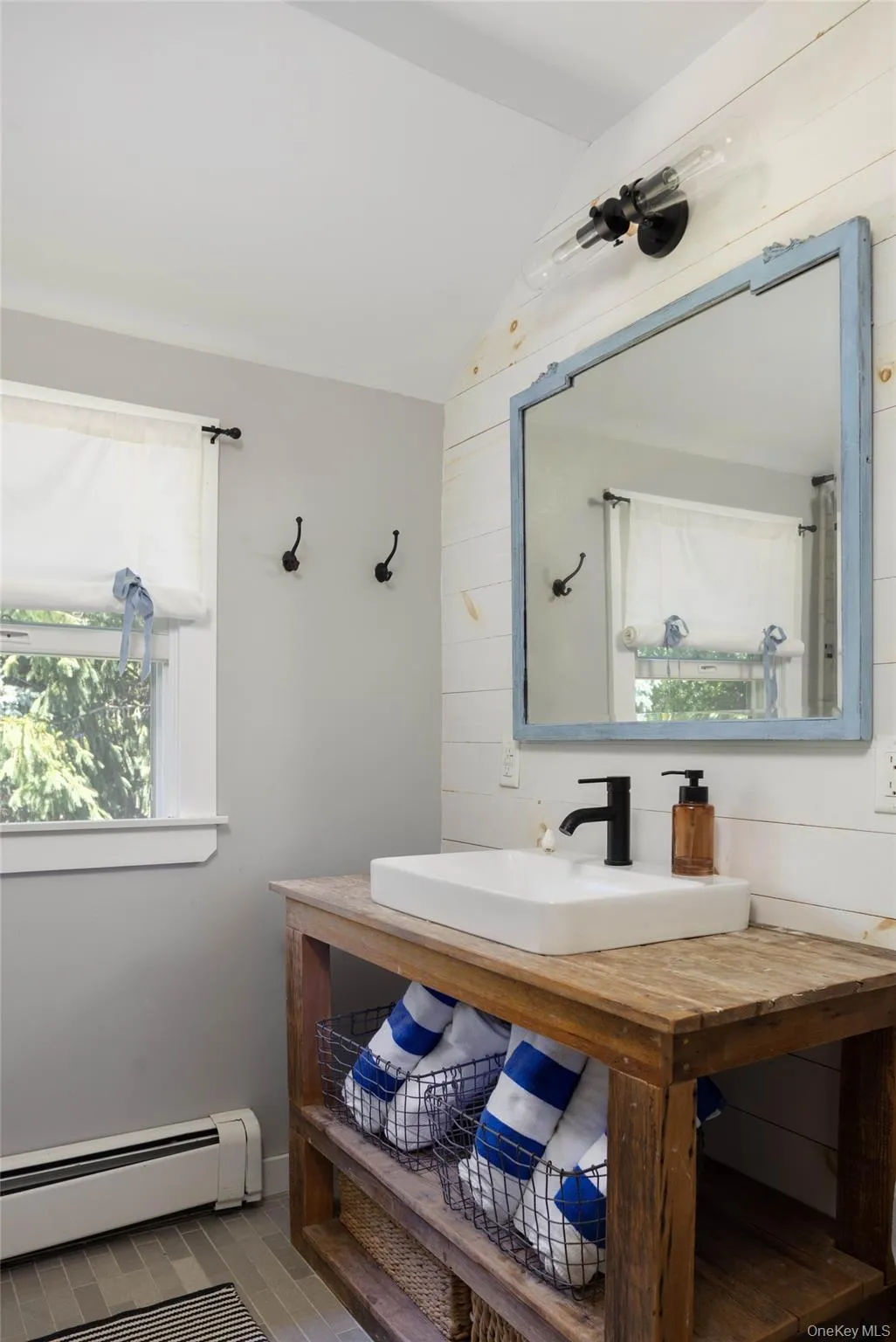2700 Harbor Lane, Southold, NY, 4 Bedrooms Bedrooms, 9 Rooms Rooms,2 BathroomsBathrooms,Residential,For Rent,Harbor,0,1016493 2700 Harbor Lane, Southold, NY, 4 Bedrooms Bedrooms, 9 Rooms Rooms,2 BathroomsBathrooms,Residential,For Rent,Harbor,0,1016493