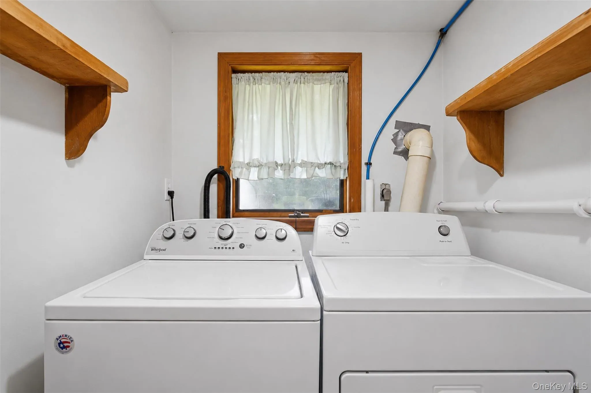 4 Lorraine Road, Lewisboro, NY, 3 Bedrooms Bedrooms, 6 Rooms Rooms,1 BathroomBathrooms,Residential,For Rent,Lorraine,0,1016494 4 Lorraine Road, Lewisboro, NY, 3 Bedrooms Bedrooms, 6 Rooms Rooms,1 BathroomBathrooms,Residential,For Rent,Lorraine,0,1016494