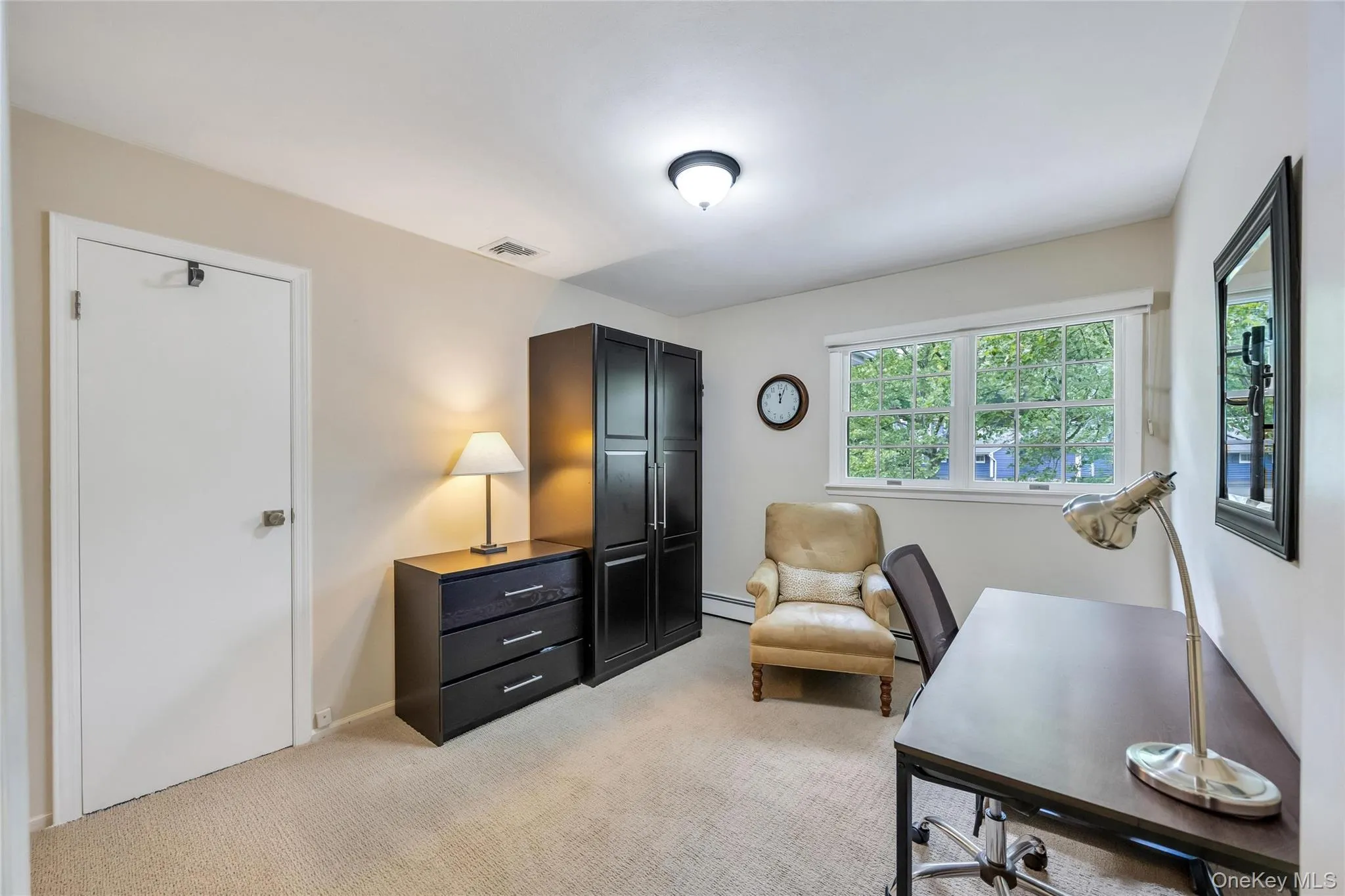 4 Long Hill Road, Smithtown, NY, 5 Bedrooms Bedrooms, 9 Rooms Rooms,3 BathroomsBathrooms,Residential,For Rent,Long Hill,0,1016495 4 Long Hill Road, Smithtown, NY, 5 Bedrooms Bedrooms, 9 Rooms Rooms,3 BathroomsBathrooms,Residential,For Rent,Long Hill,0,1016495