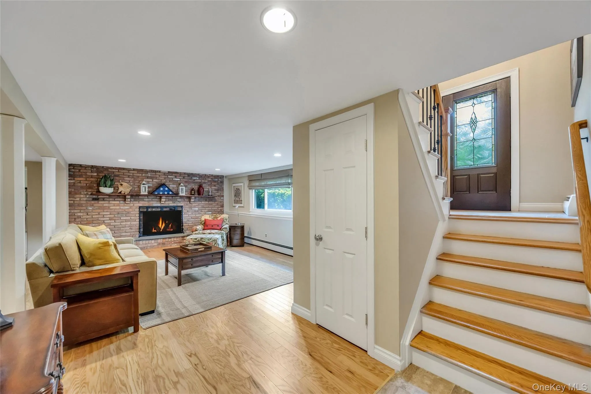 4 Long Hill Road, Smithtown, NY, 5 Bedrooms Bedrooms, 9 Rooms Rooms,3 BathroomsBathrooms,Residential,For Rent,Long Hill,0,1016495 4 Long Hill Road, Smithtown, NY, 5 Bedrooms Bedrooms, 9 Rooms Rooms,3 BathroomsBathrooms,Residential,For Rent,Long Hill,0,1016495