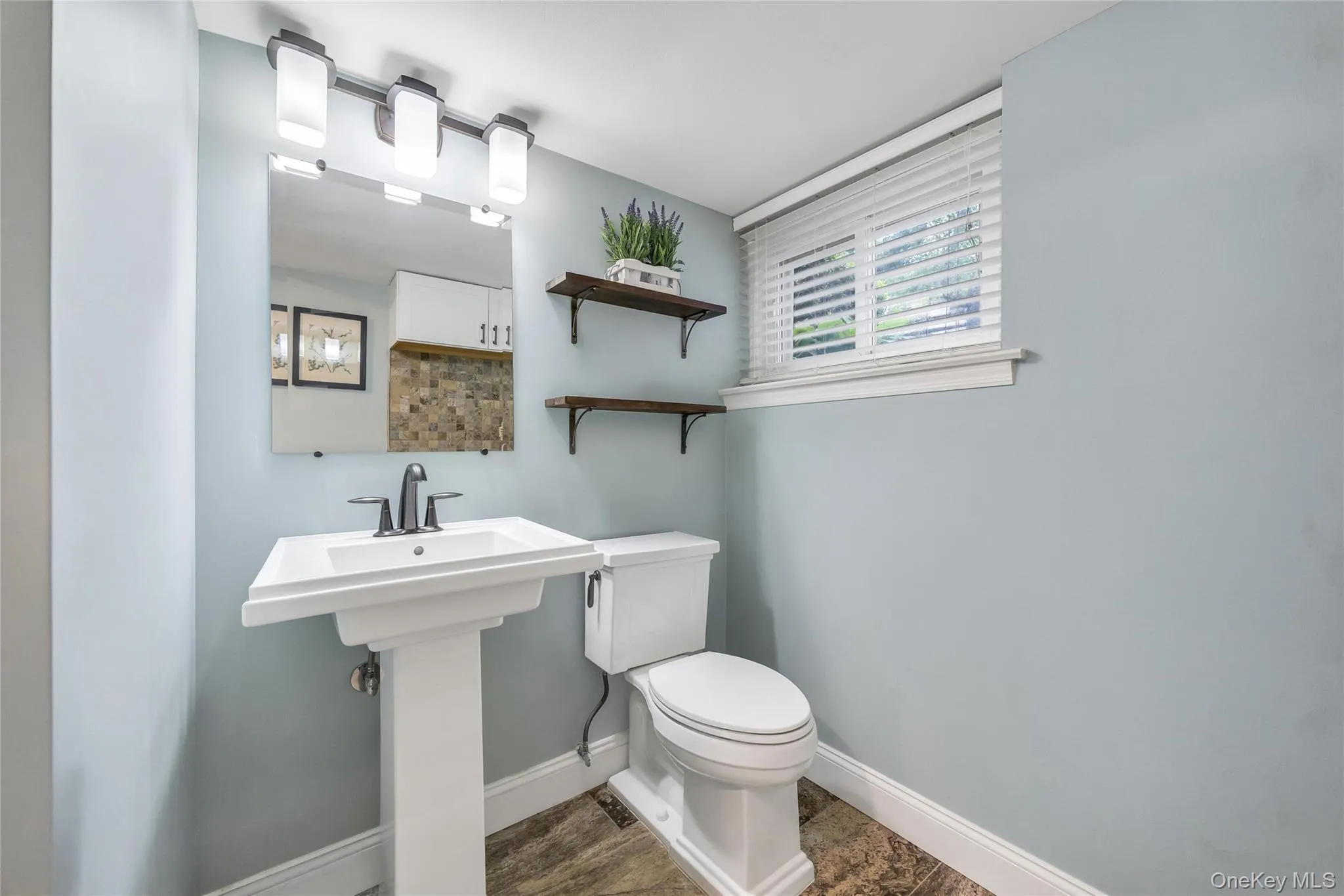 4 Long Hill Road, Smithtown, NY, 5 Bedrooms Bedrooms, 9 Rooms Rooms,3 BathroomsBathrooms,Residential,For Rent,Long Hill,0,1016495 4 Long Hill Road, Smithtown, NY, 5 Bedrooms Bedrooms, 9 Rooms Rooms,3 BathroomsBathrooms,Residential,For Rent,Long Hill,0,1016495