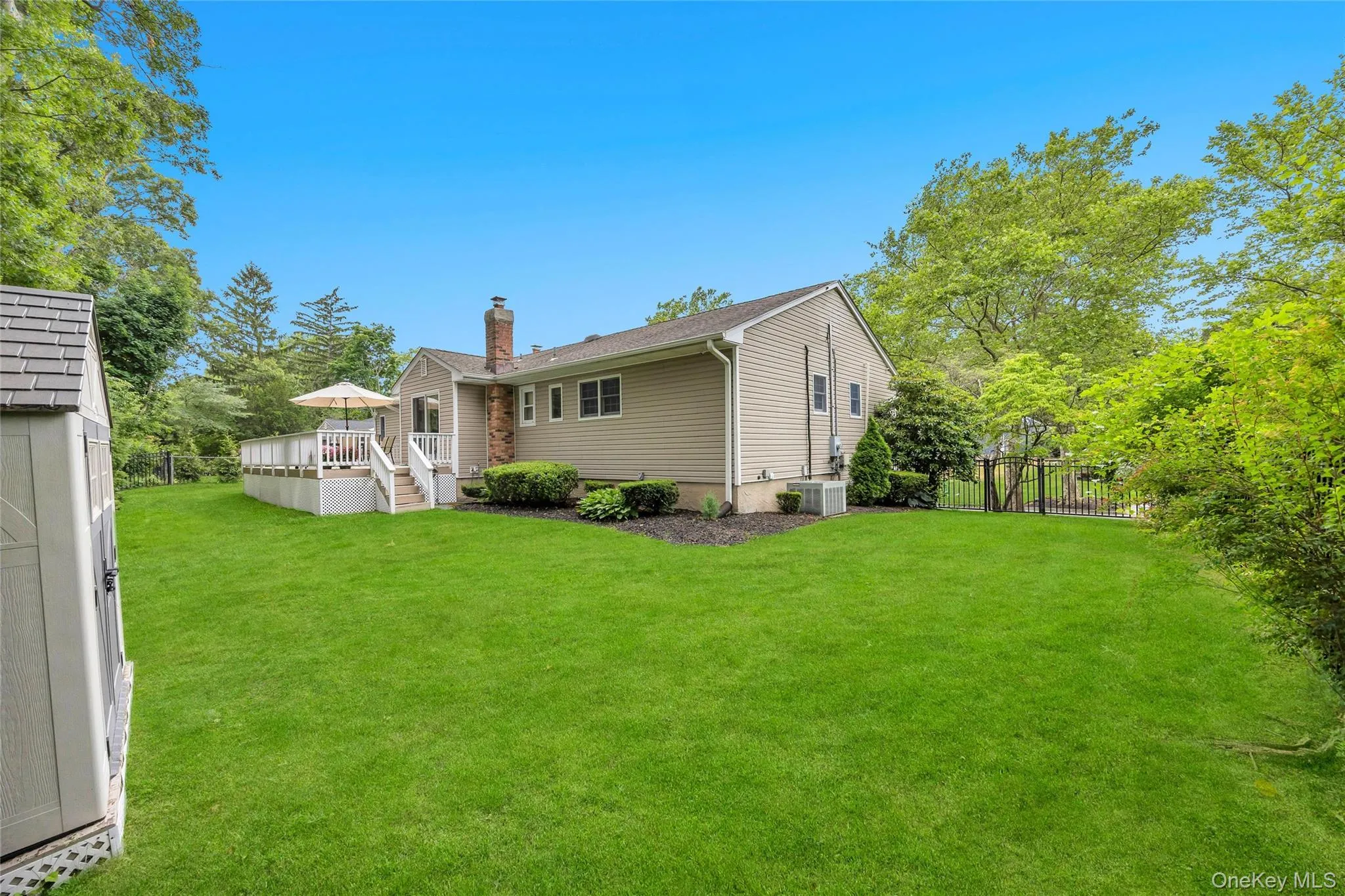 4 Long Hill Road, Smithtown, NY, 5 Bedrooms Bedrooms, 9 Rooms Rooms,3 BathroomsBathrooms,Residential,For Rent,Long Hill,0,1016495 4 Long Hill Road, Smithtown, NY, 5 Bedrooms Bedrooms, 9 Rooms Rooms,3 BathroomsBathrooms,Residential,For Rent,Long Hill,0,1016495