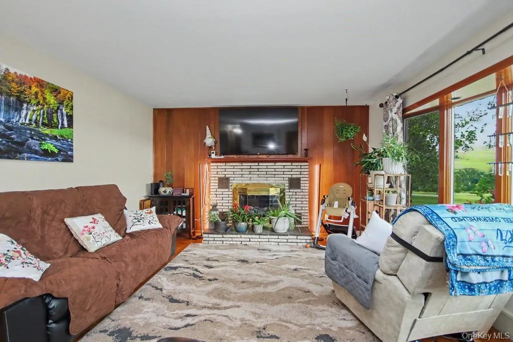237 Pine Grove Road, Middletown, NY, 3 Bedrooms Bedrooms, 8 Rooms Rooms,1 BathroomBathrooms,Residential,For Rent,Pine Grove,0,KEY1016497 237 Pine Grove Road, Middletown, NY, 3 Bedrooms Bedrooms, 8 Rooms Rooms,1 BathroomBathrooms,Residential,For Rent,Pine Grove,0,KEY1016497
