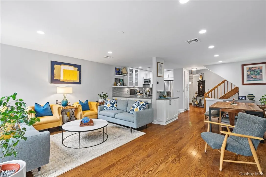 17 Top Of The Rdg, Rye Town, NY, 2 Bedrooms Bedrooms, 6 Rooms Rooms,2 BathroomsBathrooms,Residential Lease,For Rent,Top Of The Rdg,0,1016501 17 Top Of The Rdg, Rye Town, NY, 2 Bedrooms Bedrooms, 6 Rooms Rooms,2 BathroomsBathrooms,Residential Lease,For Rent,Top Of The Rdg,0,1016501