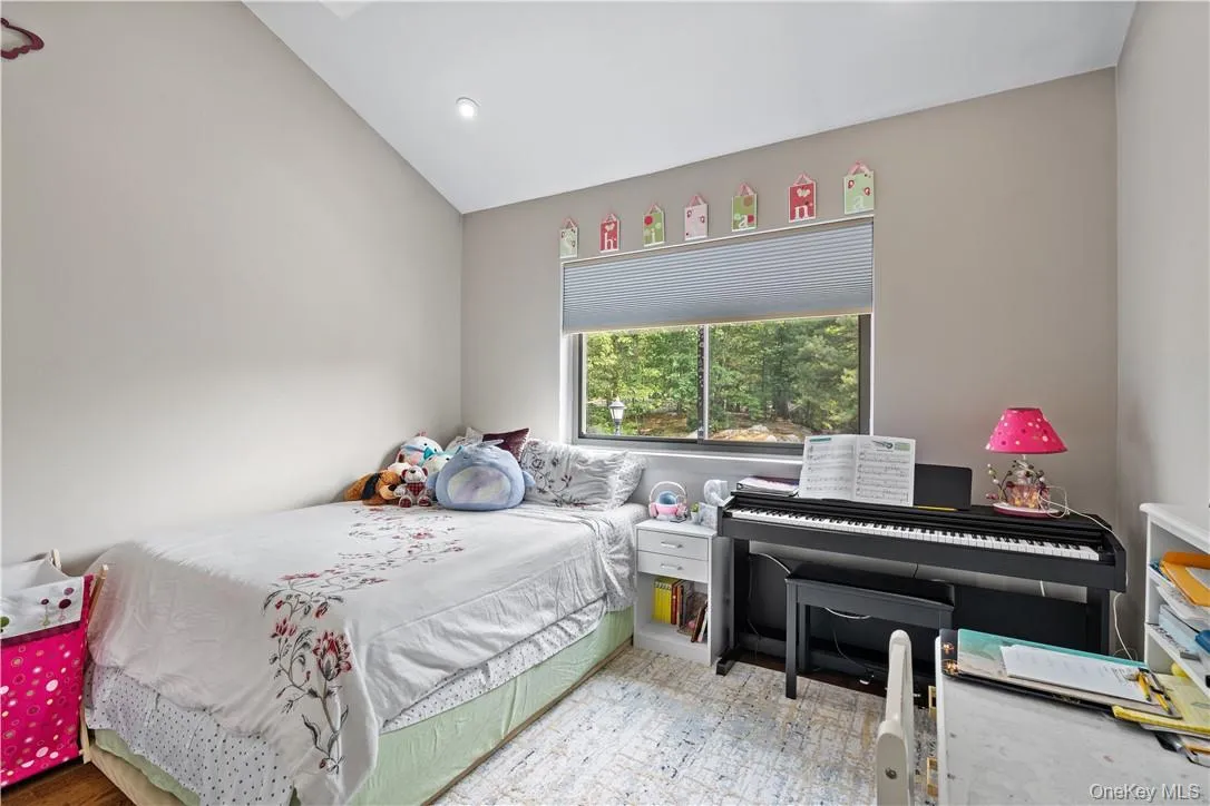 17 Top Of The Rdg, Rye Town, NY, 2 Bedrooms Bedrooms, 6 Rooms Rooms,2 BathroomsBathrooms,Residential Lease,For Rent,Top Of The Rdg,0,1016501 17 Top Of The Rdg, Rye Town, NY, 2 Bedrooms Bedrooms, 6 Rooms Rooms,2 BathroomsBathrooms,Residential Lease,For Rent,Top Of The Rdg,0,1016501