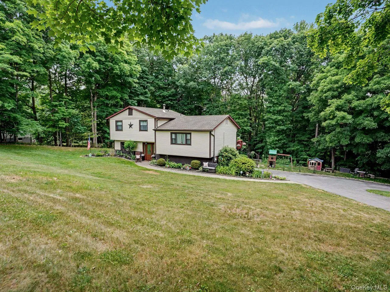 47 Martin Road, East Fishkill, NY, 3 Bedrooms Bedrooms, 8 Rooms Rooms,2 BathroomsBathrooms,Residential,For Rent,Martin,0,KEY1016502 47 Martin Road, East Fishkill, NY, 3 Bedrooms Bedrooms, 8 Rooms Rooms,2 BathroomsBathrooms,Residential,For Rent,Martin,0,KEY1016502