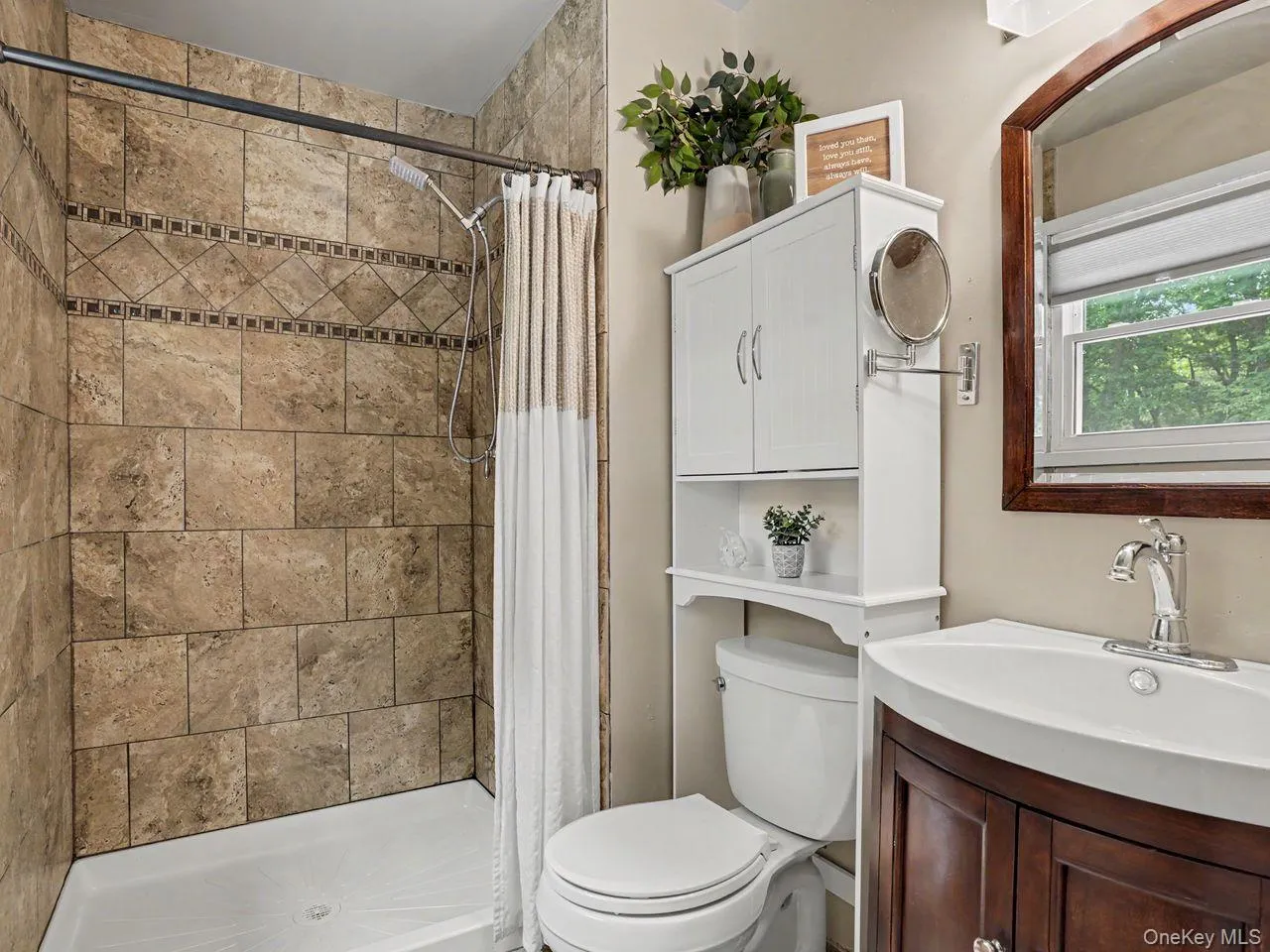 47 Martin Road, East Fishkill, NY, 3 Bedrooms Bedrooms, 8 Rooms Rooms,2 BathroomsBathrooms,Residential,For Rent,Martin,0,KEY1016502 47 Martin Road, East Fishkill, NY, 3 Bedrooms Bedrooms, 8 Rooms Rooms,2 BathroomsBathrooms,Residential,For Rent,Martin,0,KEY1016502