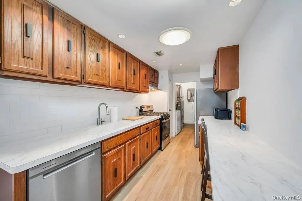 207 Skyline Drive, Brookhaven, NY, 3 Bedrooms Bedrooms, 7 Rooms Rooms,1 BathroomBathrooms,Residential,For Rent,Skyline,0,1016503 207 Skyline Drive, Brookhaven, NY, 3 Bedrooms Bedrooms, 7 Rooms Rooms,1 BathroomBathrooms,Residential,For Rent,Skyline,0,1016503