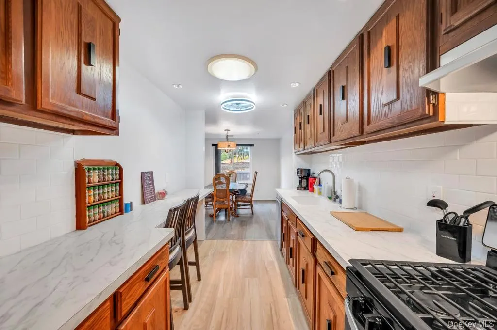 207 Skyline Drive, Brookhaven, NY, 3 Bedrooms Bedrooms, 7 Rooms Rooms,1 BathroomBathrooms,Residential,For Rent,Skyline,0,1016503 207 Skyline Drive, Brookhaven, NY, 3 Bedrooms Bedrooms, 7 Rooms Rooms,1 BathroomBathrooms,Residential,For Rent,Skyline,0,1016503