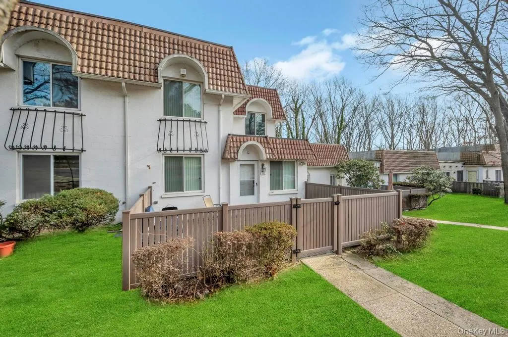 207 Skyline Drive, Brookhaven, NY, 3 Bedrooms Bedrooms, 7 Rooms Rooms,1 BathroomBathrooms,Residential,For Rent,Skyline,0,1016503 207 Skyline Drive, Brookhaven, NY, 3 Bedrooms Bedrooms, 7 Rooms Rooms,1 BathroomBathrooms,Residential,For Rent,Skyline,0,1016503