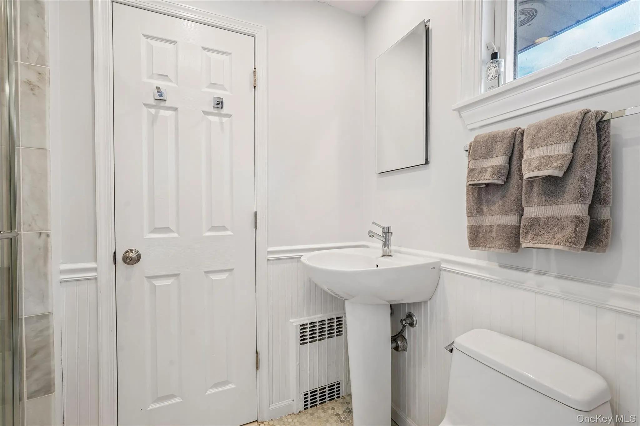335 Strawtown Road, Clarkstown, NY, 3 Bedrooms Bedrooms, 7 Rooms Rooms,2 BathroomsBathrooms,Residential,For Rent,Strawtown,0,1016507 335 Strawtown Road, Clarkstown, NY, 3 Bedrooms Bedrooms, 7 Rooms Rooms,2 BathroomsBathrooms,Residential,For Rent,Strawtown,0,1016507