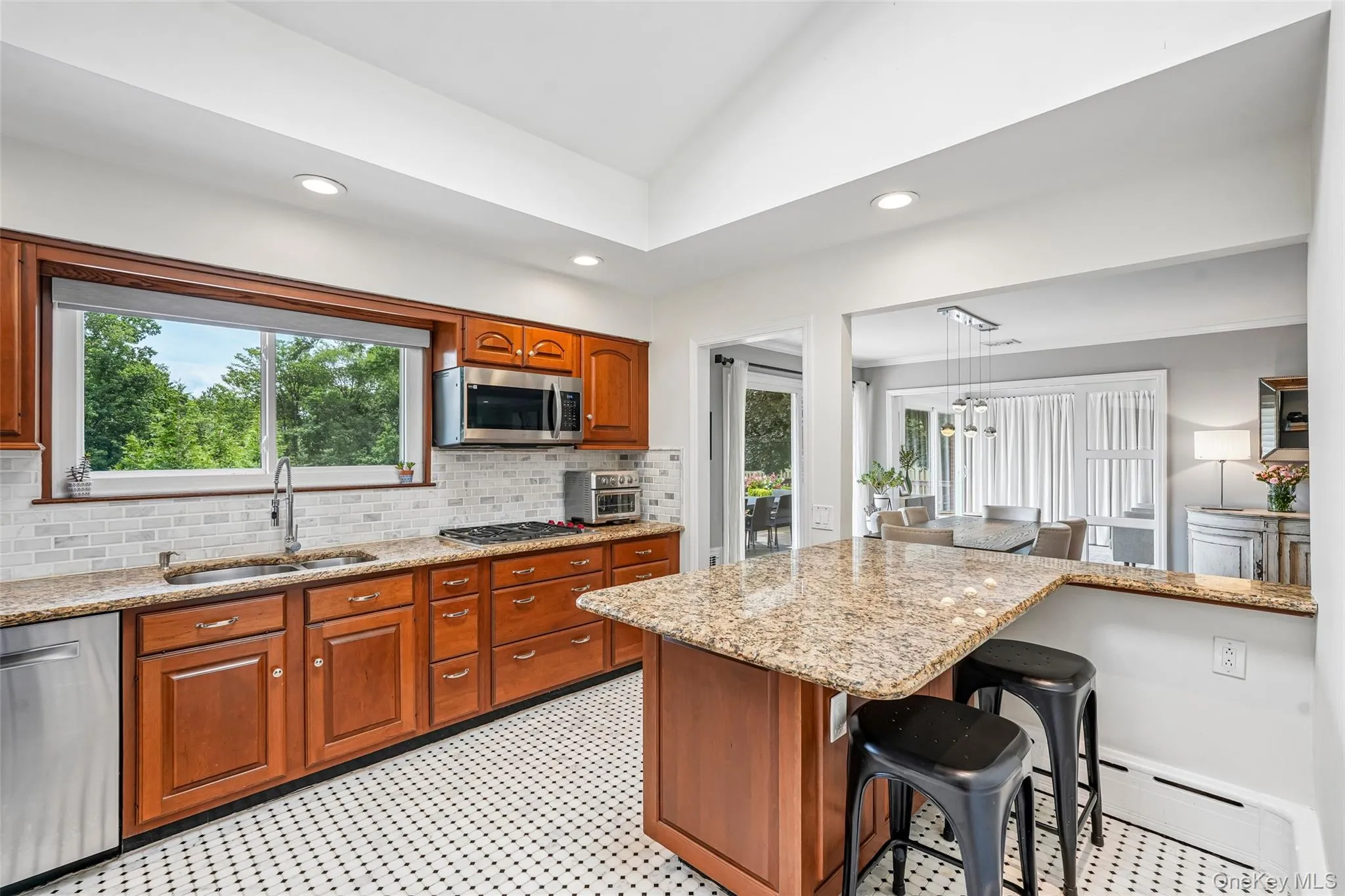 335 Strawtown Road, Clarkstown, NY, 3 Bedrooms Bedrooms, 7 Rooms Rooms,2 BathroomsBathrooms,Residential,For Rent,Strawtown,0,1016507 335 Strawtown Road, Clarkstown, NY, 3 Bedrooms Bedrooms, 7 Rooms Rooms,2 BathroomsBathrooms,Residential,For Rent,Strawtown,0,1016507