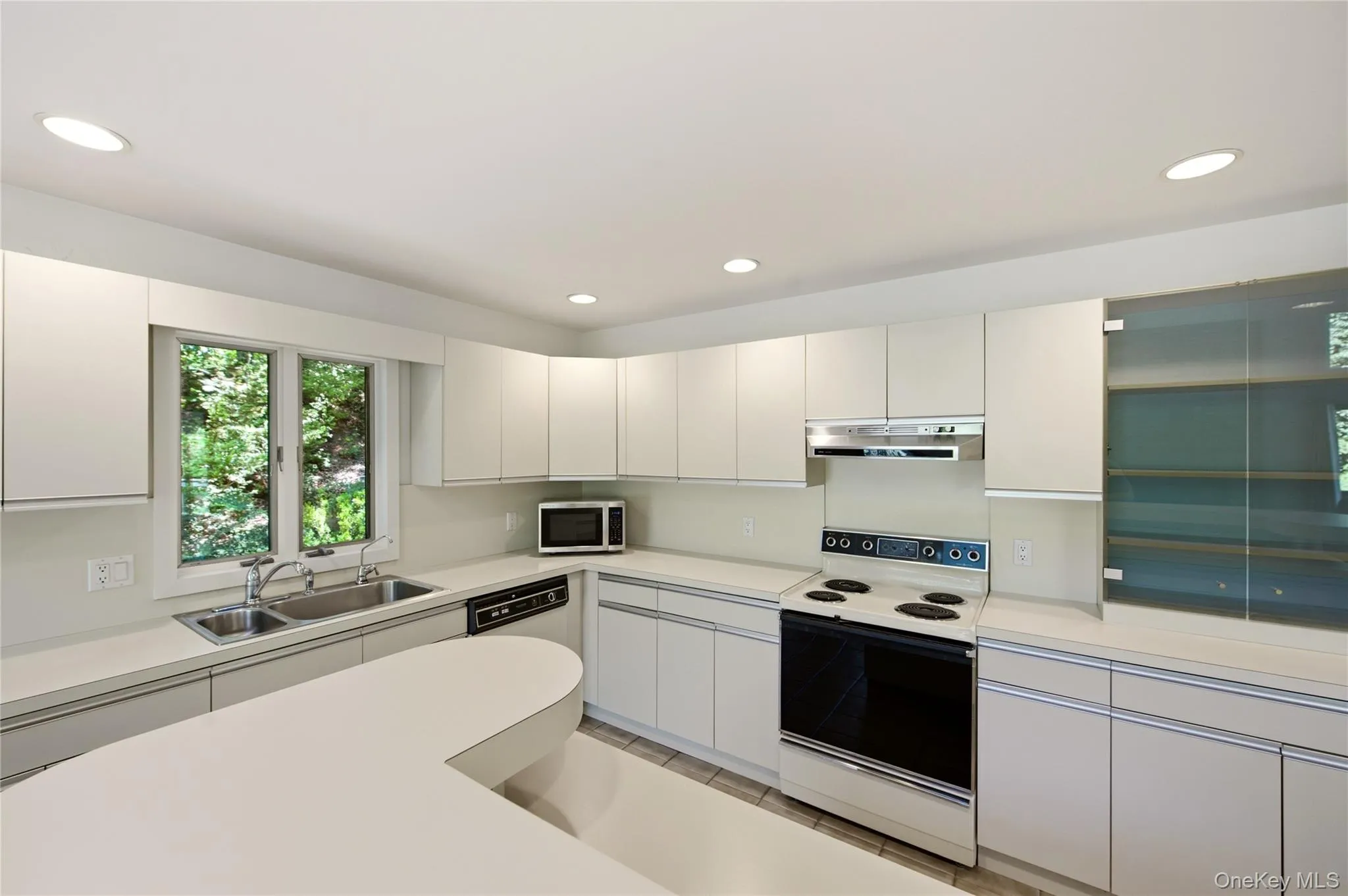 73 Glen Road, Riverhead, NY, 3 Bedrooms Bedrooms, 6 Rooms Rooms,2 BathroomsBathrooms,Residential,For Rent,Glen,0,KEY1016510 73 Glen Road, Riverhead, NY, 3 Bedrooms Bedrooms, 6 Rooms Rooms,2 BathroomsBathrooms,Residential,For Rent,Glen,0,KEY1016510