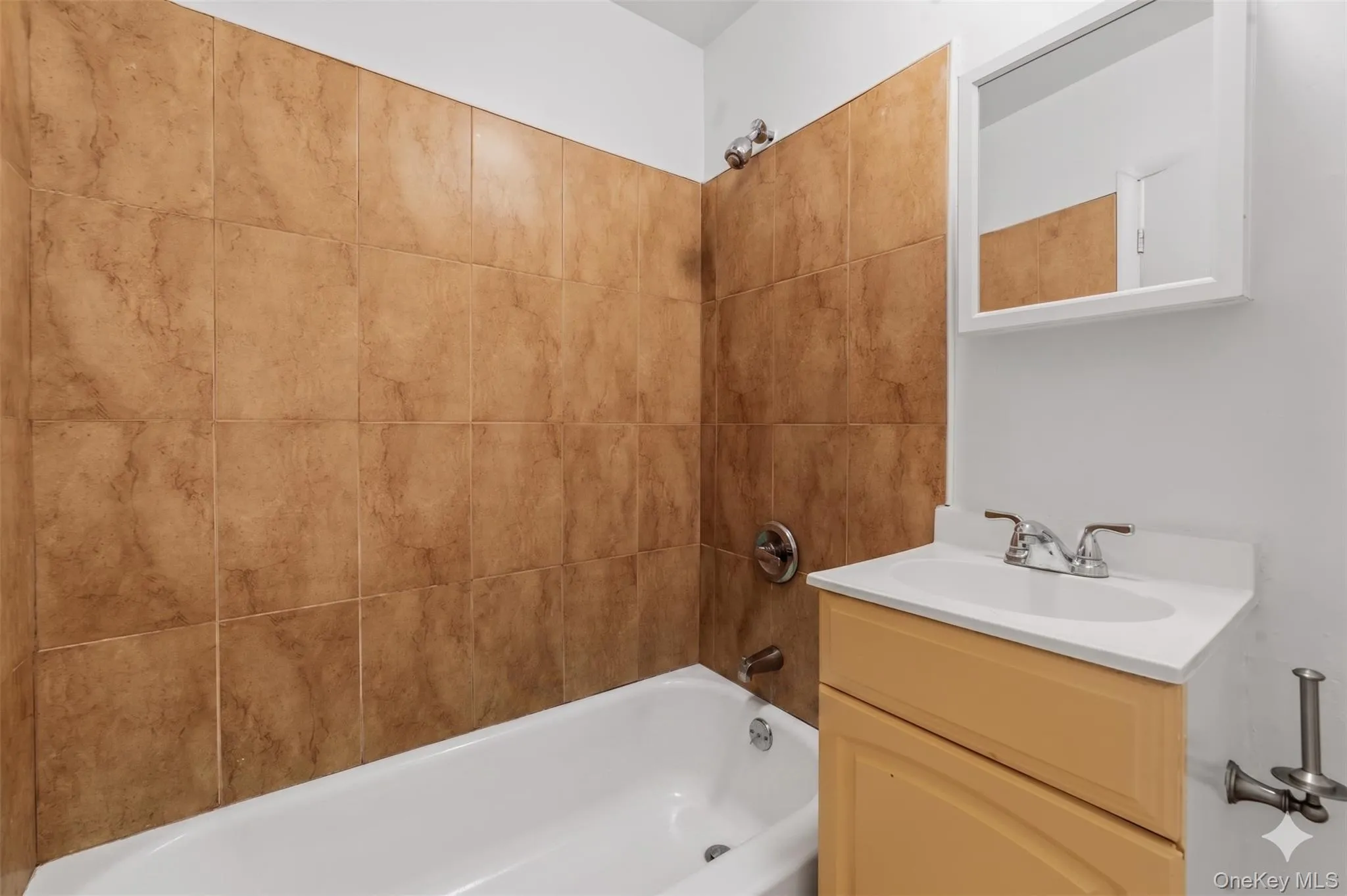 158 Willow Street, Yonkers, NY, 2 Bedrooms Bedrooms, 4 Rooms Rooms,1 BathroomBathrooms,Residential Lease,For Rent,Willow,0,1016511 158 Willow Street, Yonkers, NY, 2 Bedrooms Bedrooms, 4 Rooms Rooms,1 BathroomBathrooms,Residential Lease,For Rent,Willow,0,1016511