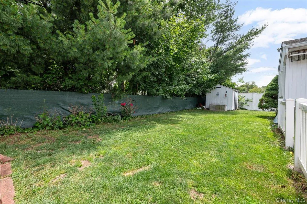 512 Farmranch Road, Oyster Bay, NY, 3 Bedrooms Bedrooms, 7 Rooms Rooms,1 BathroomBathrooms,Residential,For Rent,Farmranch,0,KEY1016513 512 Farmranch Road, Oyster Bay, NY, 3 Bedrooms Bedrooms, 7 Rooms Rooms,1 BathroomBathrooms,Residential,For Rent,Farmranch,0,KEY1016513