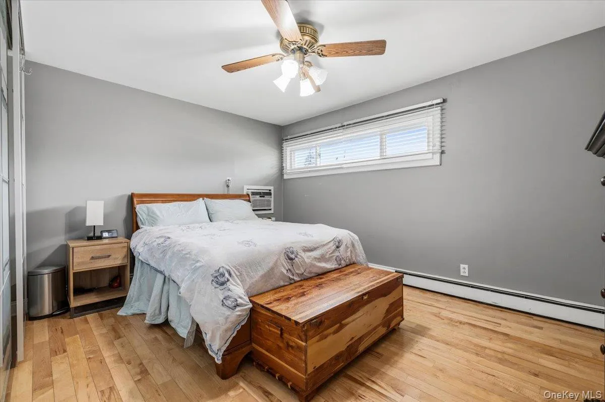 512 Farmranch Road, Oyster Bay, NY, 3 Bedrooms Bedrooms, 7 Rooms Rooms,1 BathroomBathrooms,Residential,For Rent,Farmranch,0,KEY1016513 512 Farmranch Road, Oyster Bay, NY, 3 Bedrooms Bedrooms, 7 Rooms Rooms,1 BathroomBathrooms,Residential,For Rent,Farmranch,0,KEY1016513
