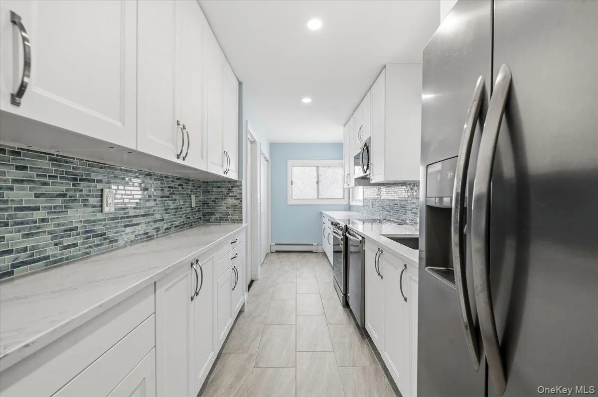 512 Farmranch Road, Oyster Bay, NY, 3 Bedrooms Bedrooms, 7 Rooms Rooms,1 BathroomBathrooms,Residential,For Rent,Farmranch,0,KEY1016513 512 Farmranch Road, Oyster Bay, NY, 3 Bedrooms Bedrooms, 7 Rooms Rooms,1 BathroomBathrooms,Residential,For Rent,Farmranch,0,KEY1016513