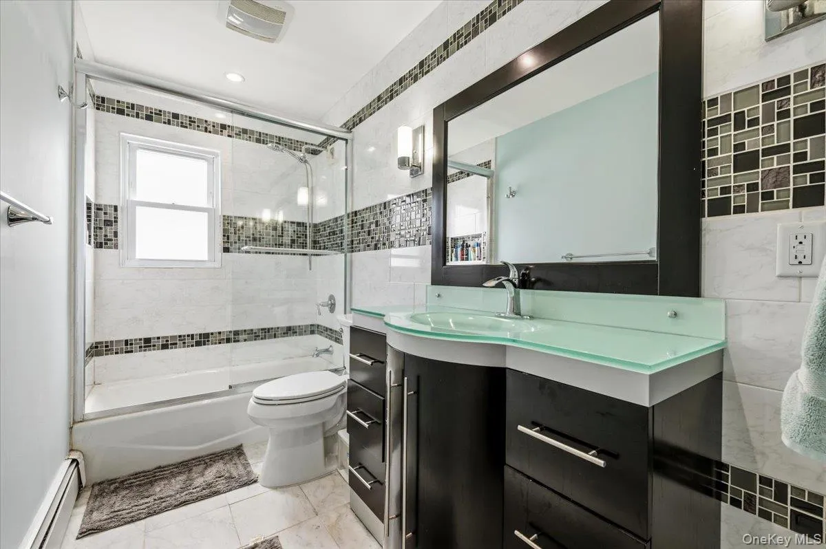512 Farmranch Road, Oyster Bay, NY, 3 Bedrooms Bedrooms, 7 Rooms Rooms,1 BathroomBathrooms,Residential,For Rent,Farmranch,0,KEY1016513 512 Farmranch Road, Oyster Bay, NY, 3 Bedrooms Bedrooms, 7 Rooms Rooms,1 BathroomBathrooms,Residential,For Rent,Farmranch,0,KEY1016513