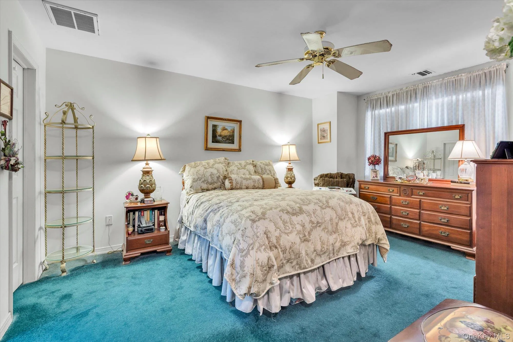 Bedroom on upper level. Bedroom on upper level.