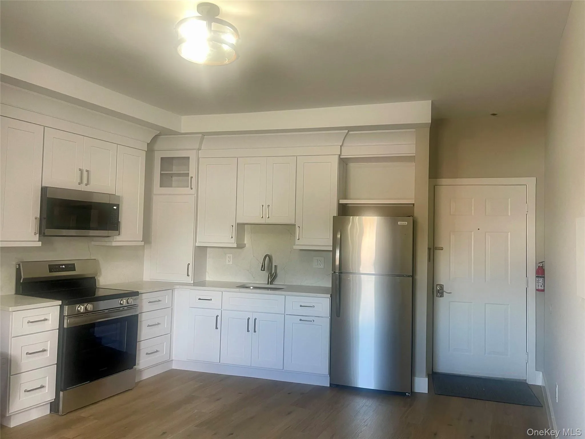 1106 MAIN Street, Fishkill, NY, 1 Bedroom Bedrooms, 2 Rooms Rooms,1 BathroomBathrooms,Residential Lease,For Rent,MAIN,0,1016522 1106 MAIN Street, Fishkill, NY, 1 Bedroom Bedrooms, 2 Rooms Rooms,1 BathroomBathrooms,Residential Lease,For Rent,MAIN,0,1016522