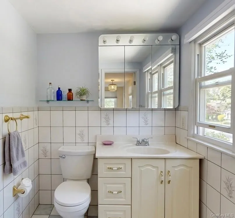 Private Primary Half Bath Private Primary Half Bath